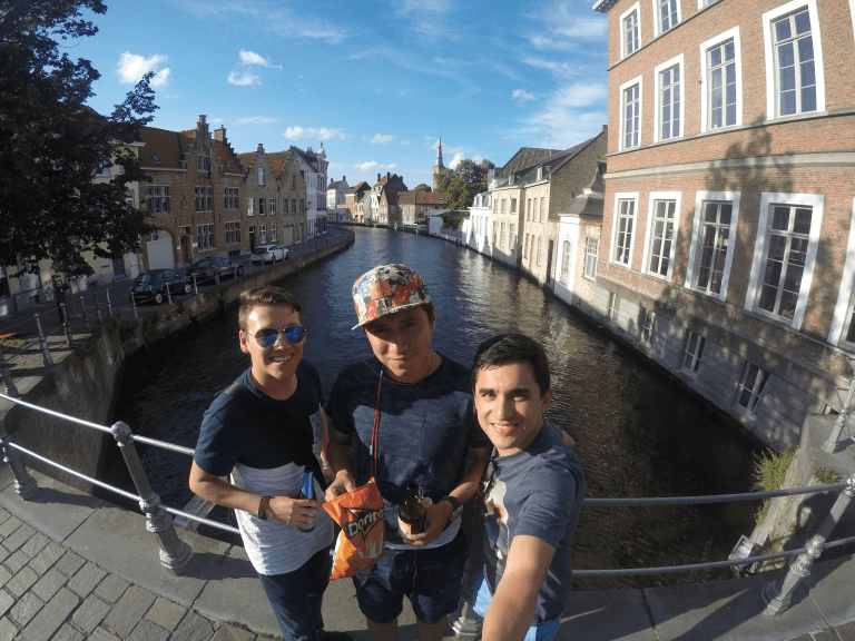 Pasear por los canales de Brujas - Bélgica