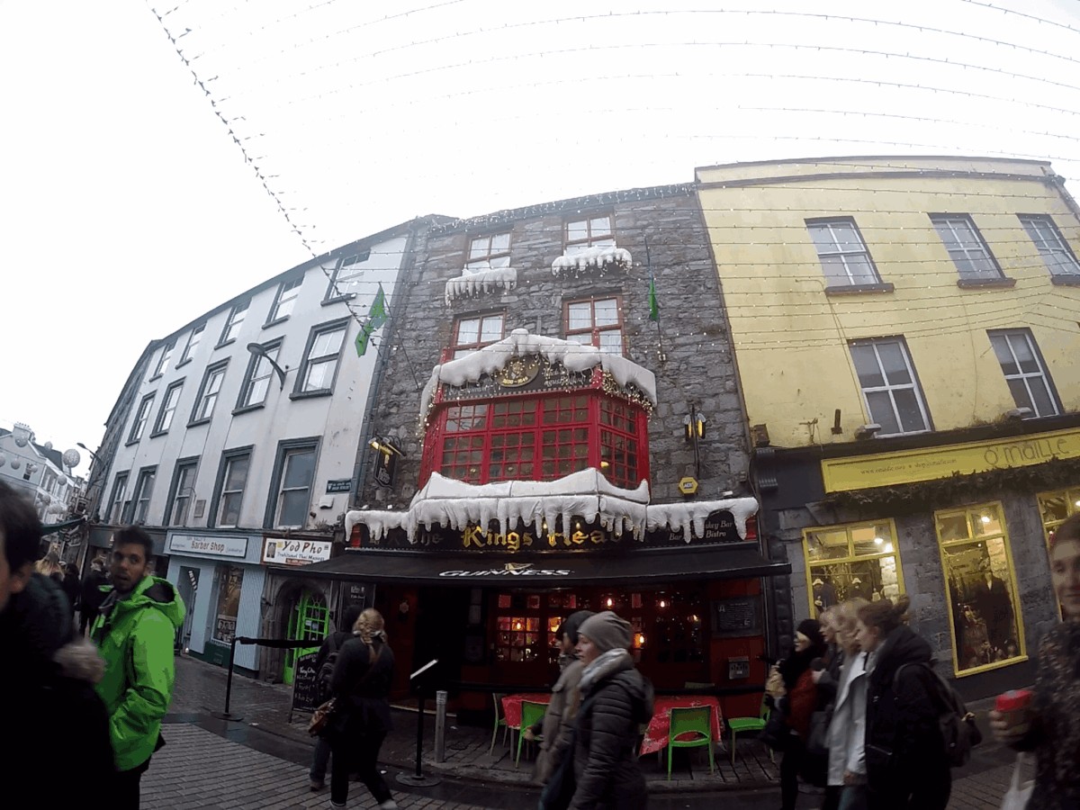 Pub irlandes ciudad de Galway