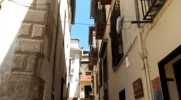 Perderse en las calles de la ciudad, España