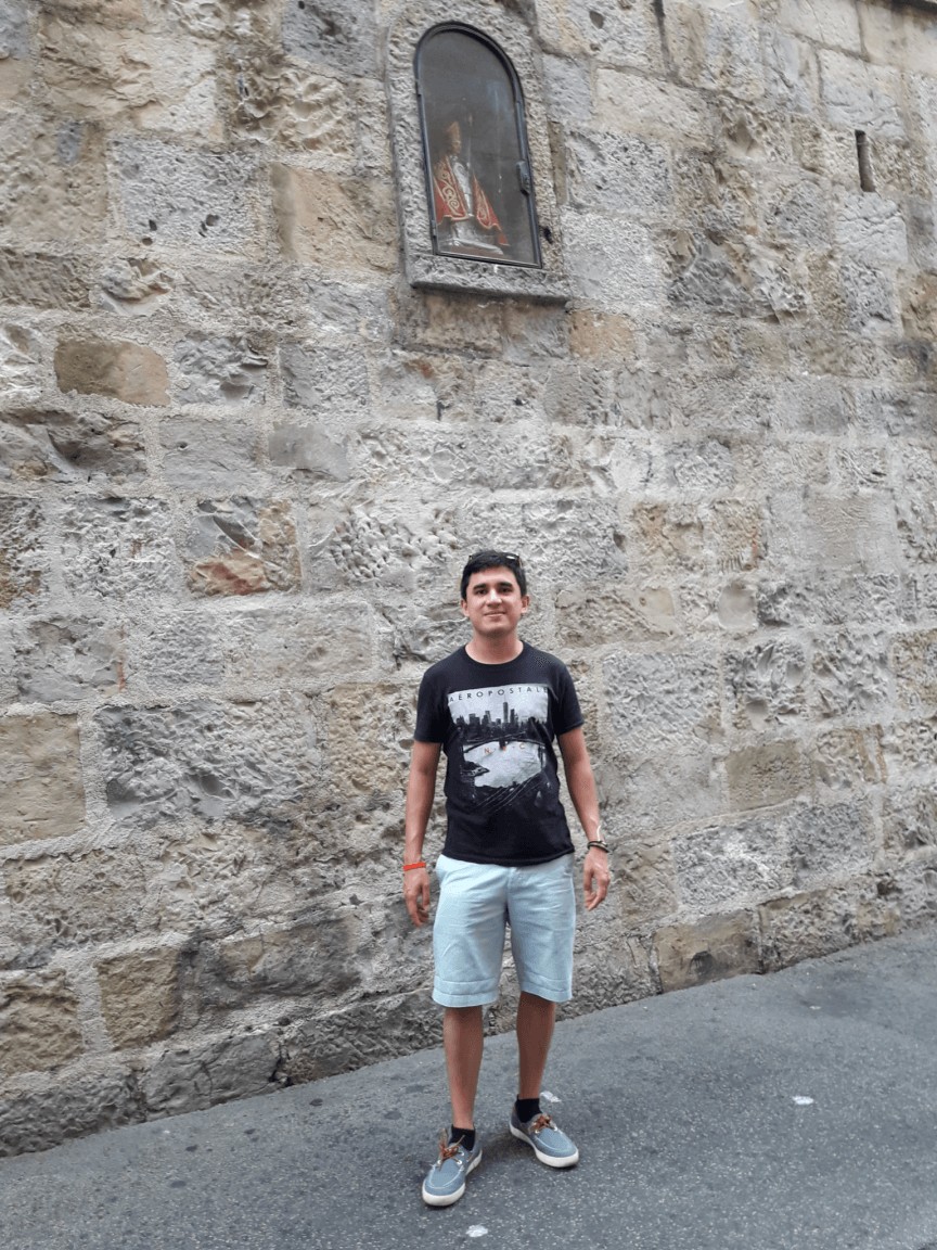 Imagen de San Fermín en la Cuesta de Santo Domingo, España