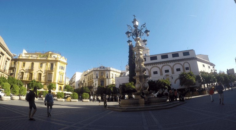 Sevilla: La Bella Capital de Andalucía - Viaje a España