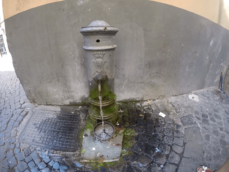 El agua es potable en Roma - Lugares Imprescindibles de visitar