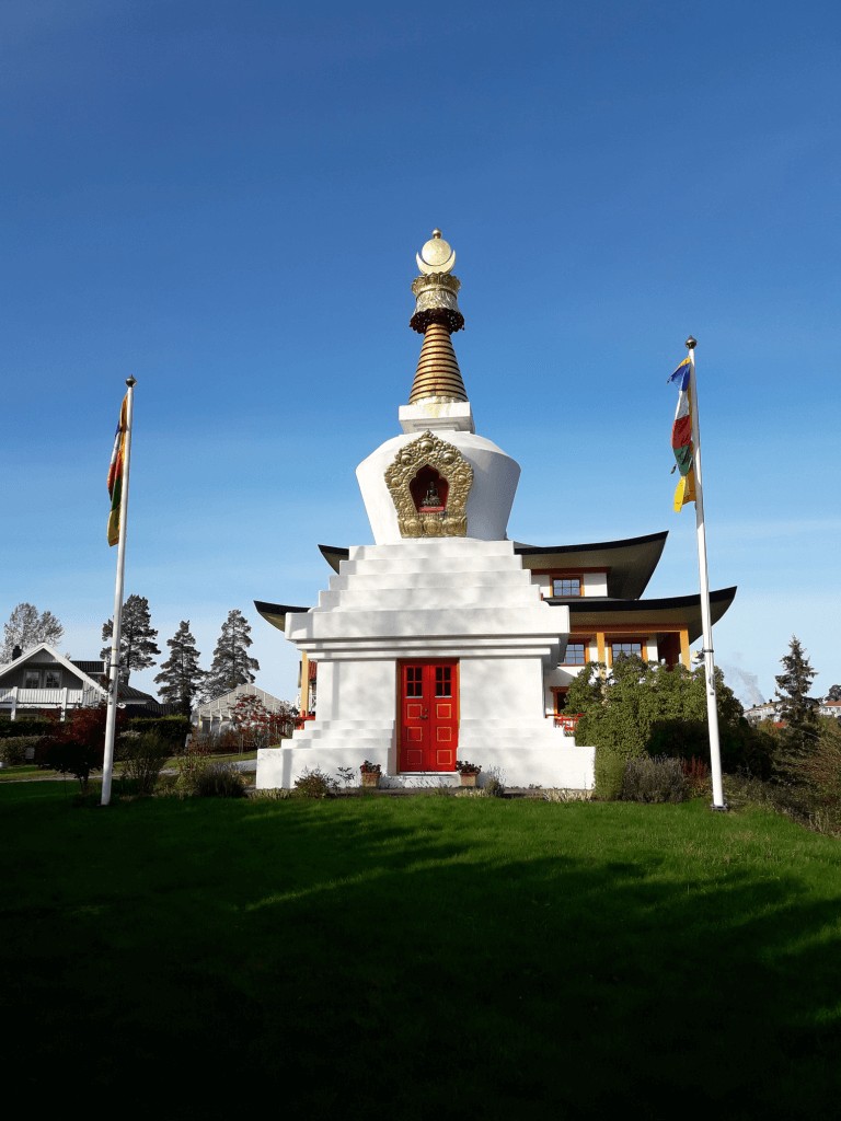 Templo Budista Karma Tashi Ling, Oslo - Viaje a Noruega