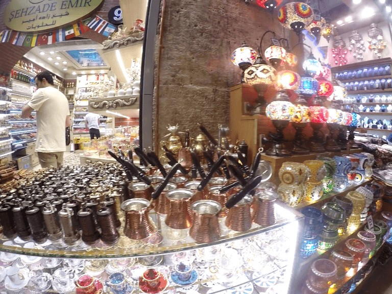 El gran Bazar de Estambul ( Kapalıçarşı)