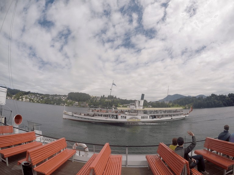 viajar en el Barco de Vapor