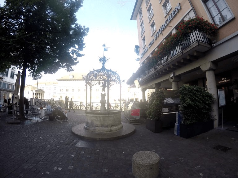 Plaza Münzplatz, Zurich