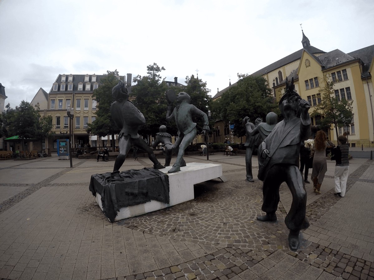 estatuas en ciudad de luxemburgo - ¿Cuántos días ir a Luxemburgo?