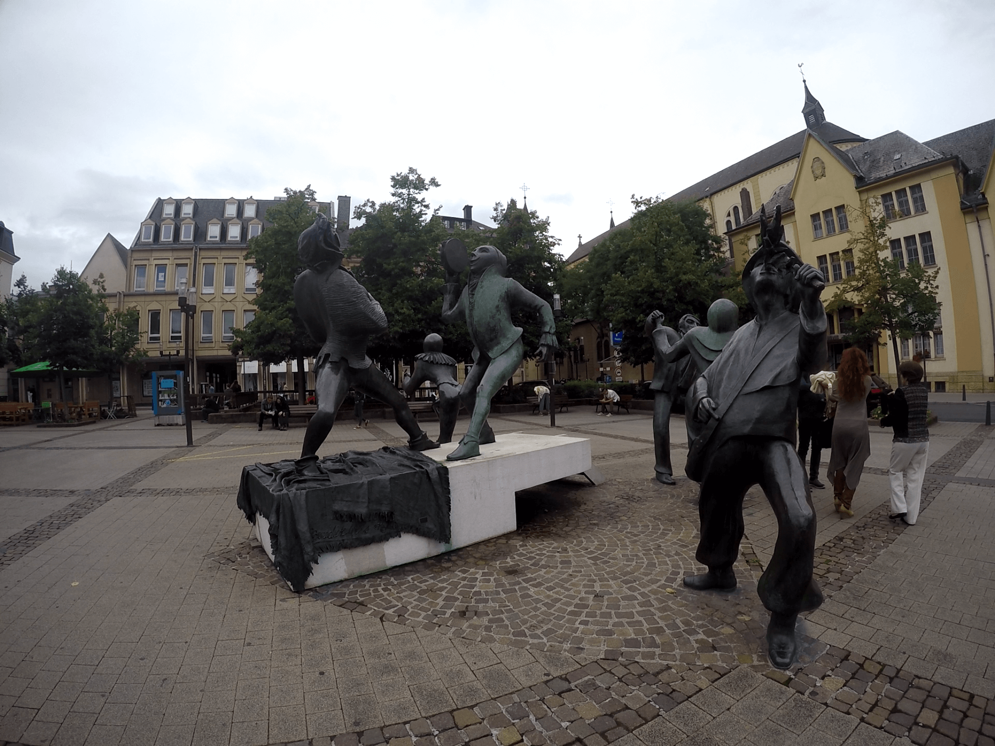 estatuas en ciudad de luxemburgo - ¿Cuántos días ir a Luxemburgo?