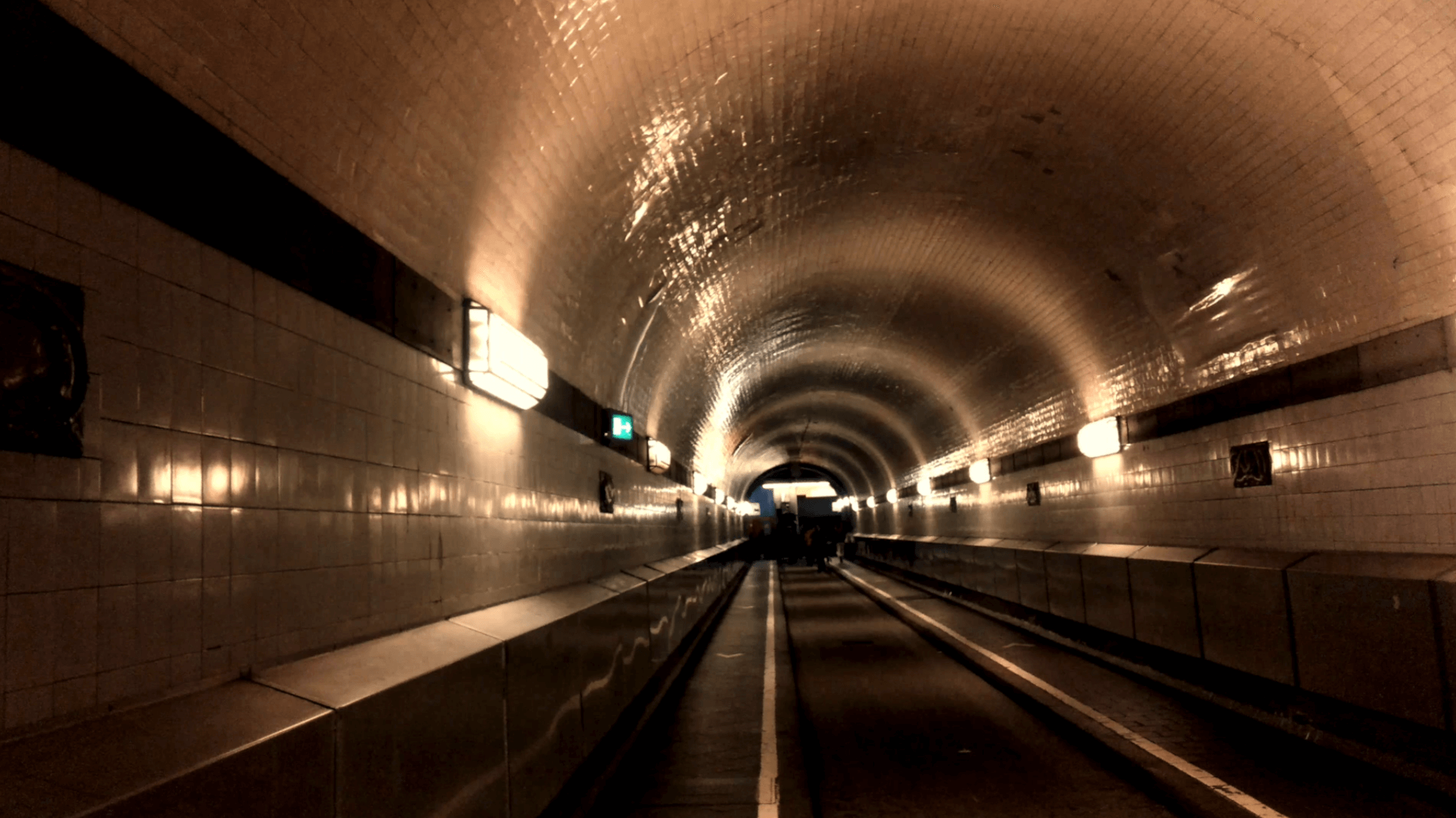 Old Elbe Tunnel (Alter Elbtunnel) - Places to visit in Hamburg