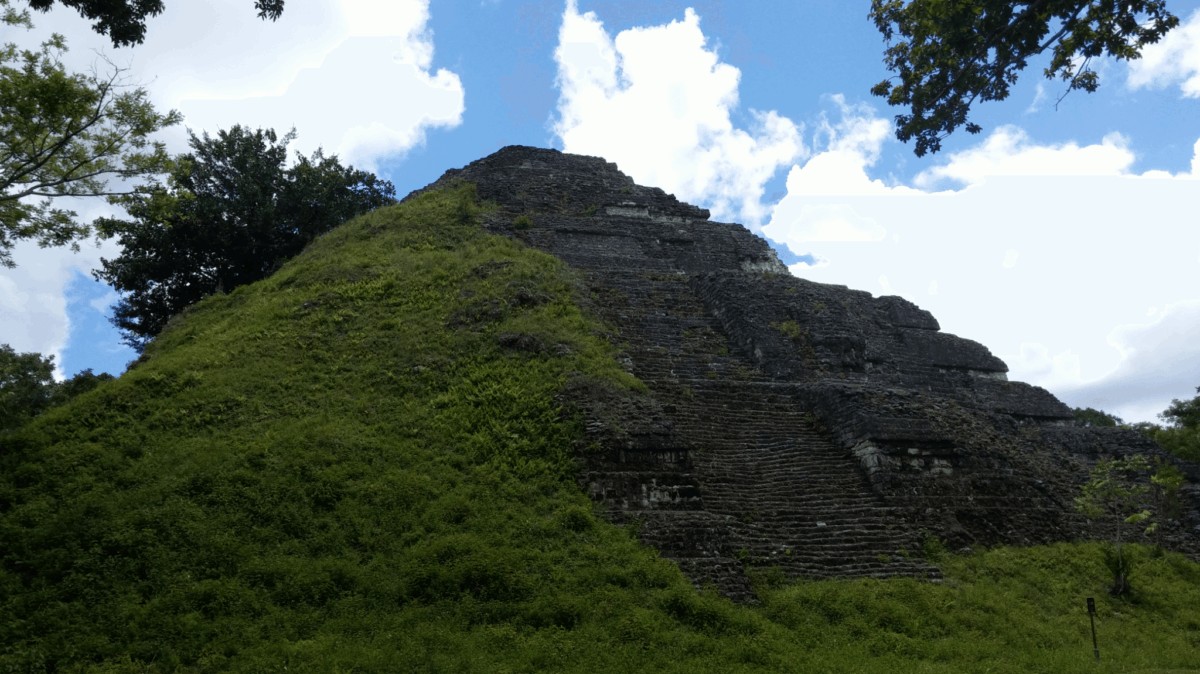 Ruinas en el Parque Nacional Tikal, Guatemala