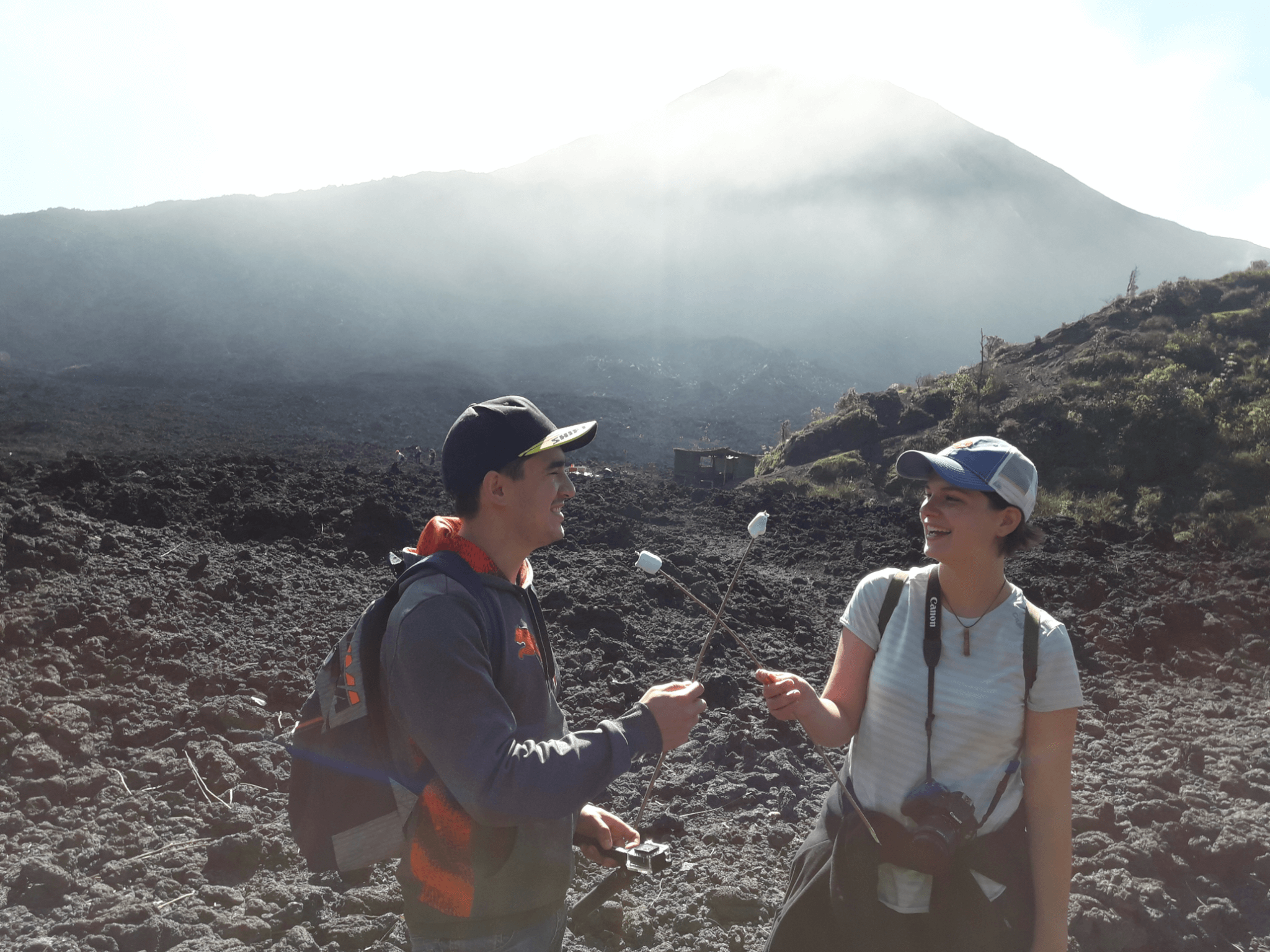 Cómo Subir Al Volcán De Pacaya En Guatemala | Guía