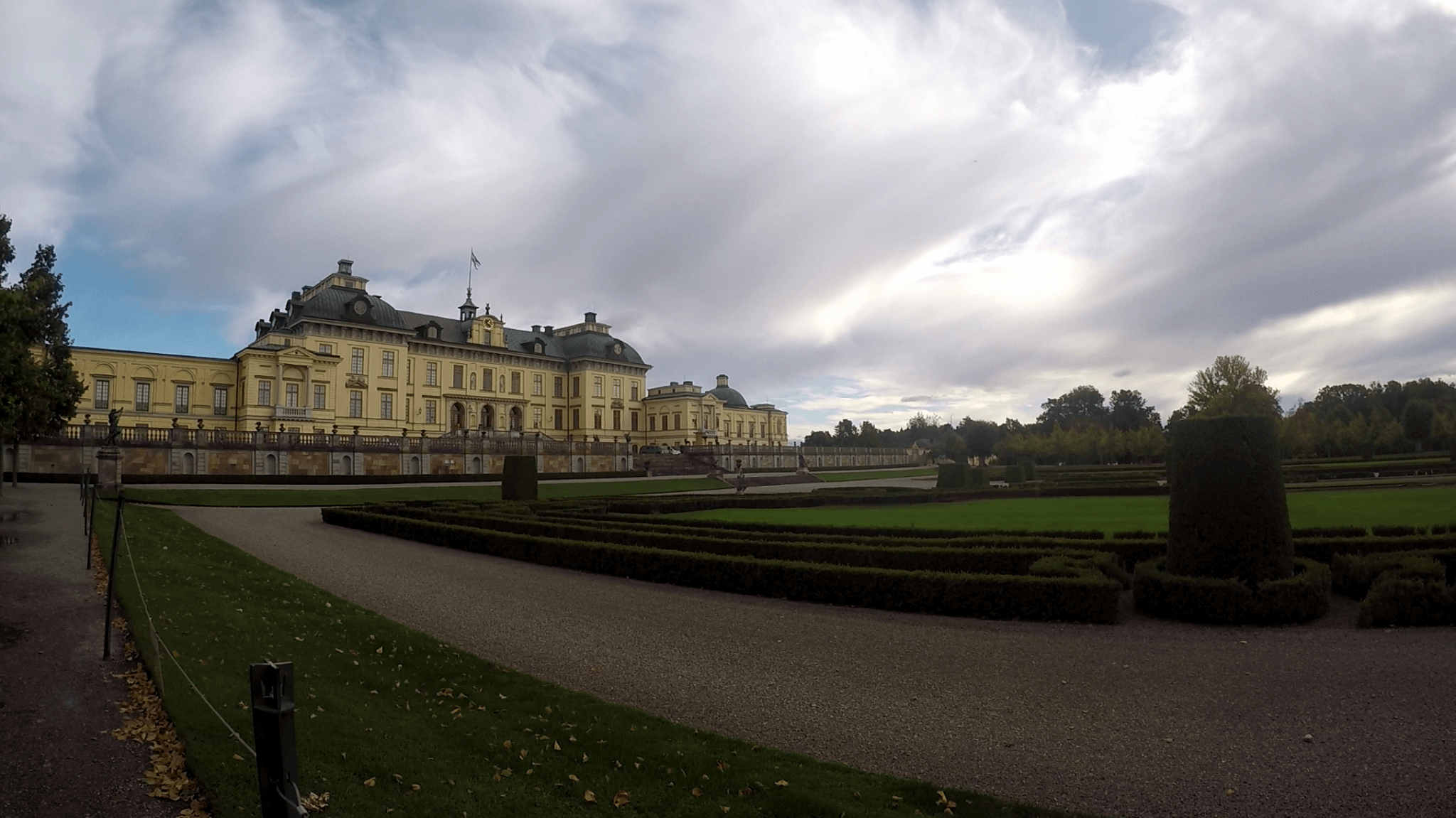 Jardínes del palacio residencial de los reyes de Suecia
