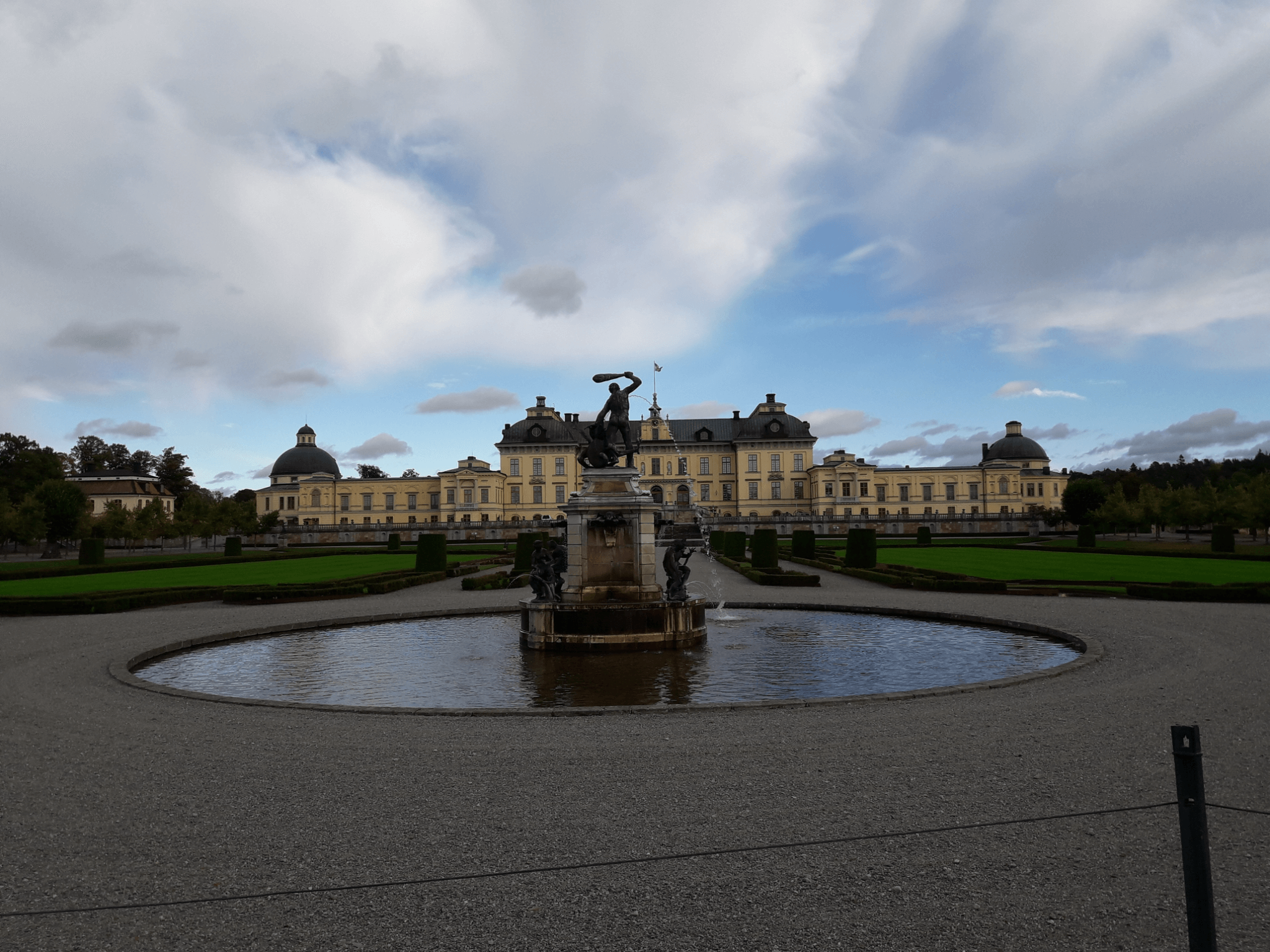Vista exterior al Palacio Drottningholm