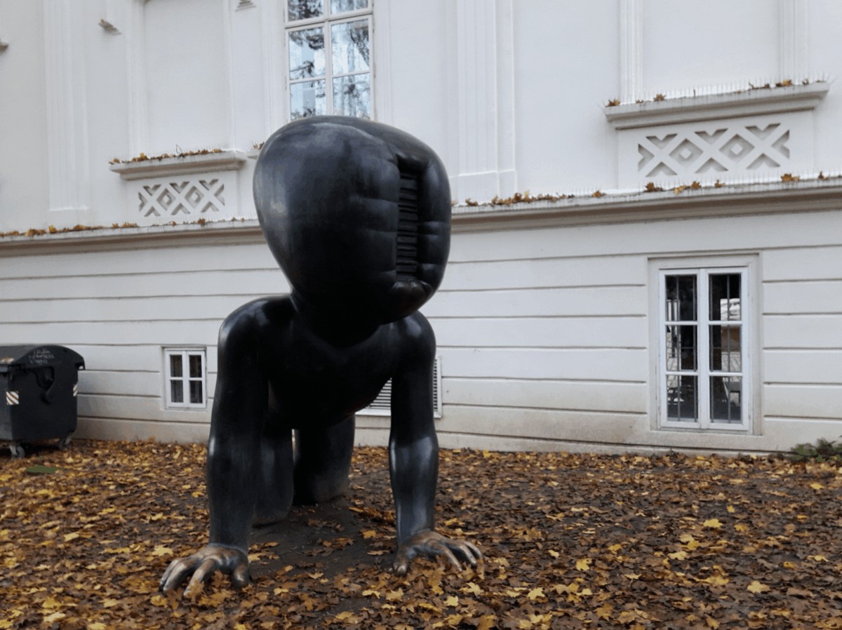Bebes Gigantes de la Isla de Kampa, Praga