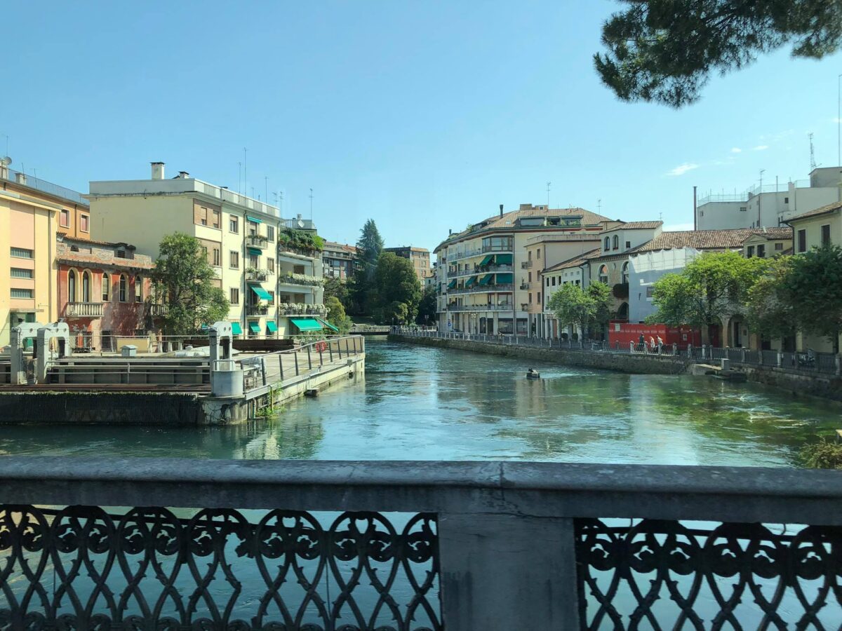 Treviso: Ciudad Amurallada Cerca de Venecia - Italia