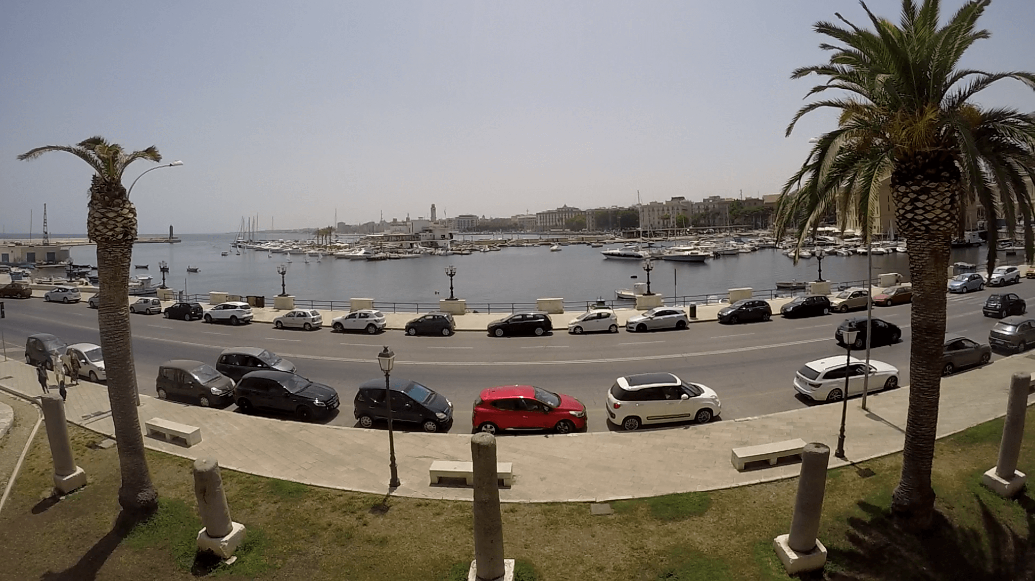 Bari: Capital de la Puglia en el Mar Adriático - Italia