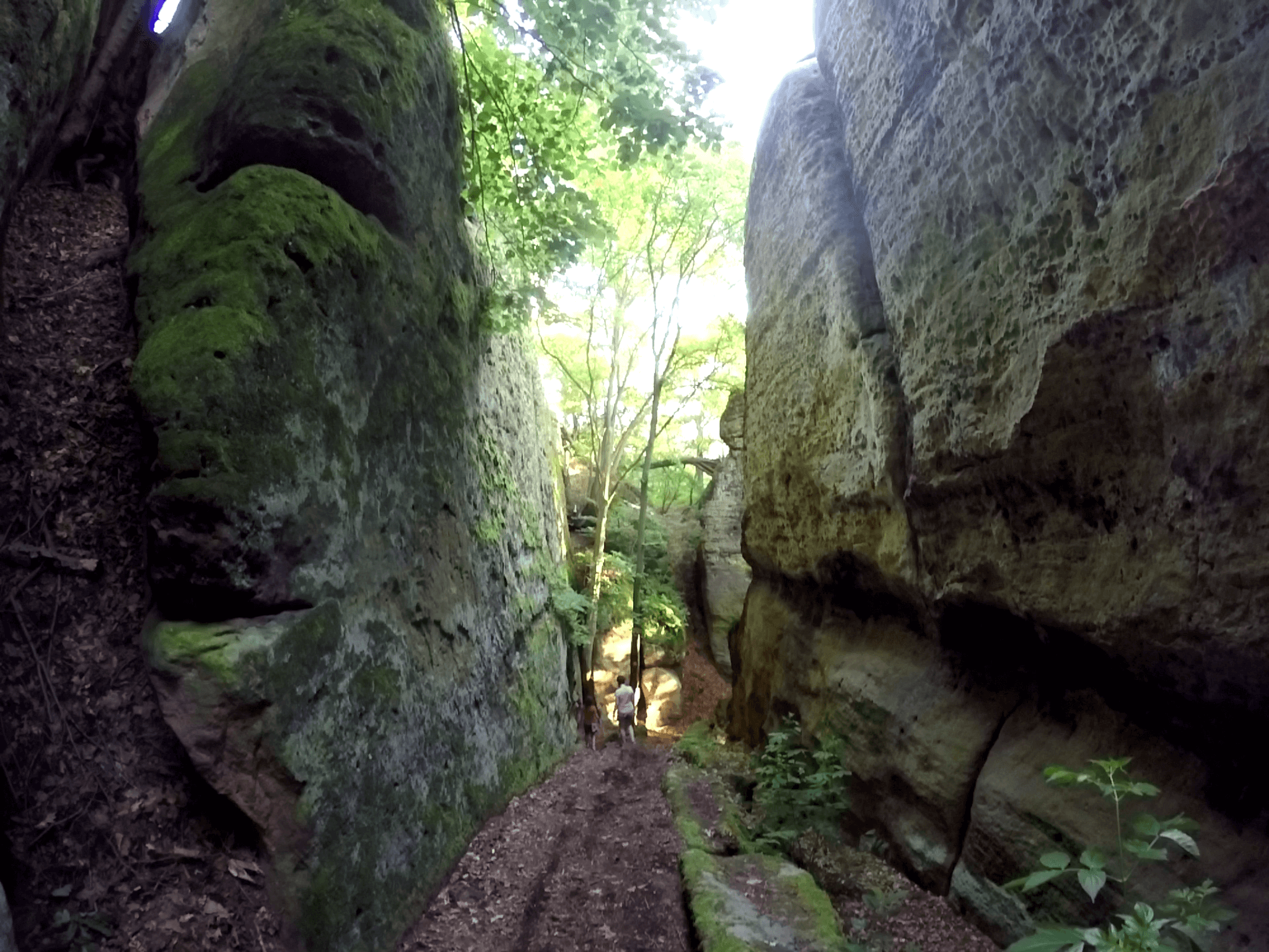 Laberinto y sendero de rocas en Chequia