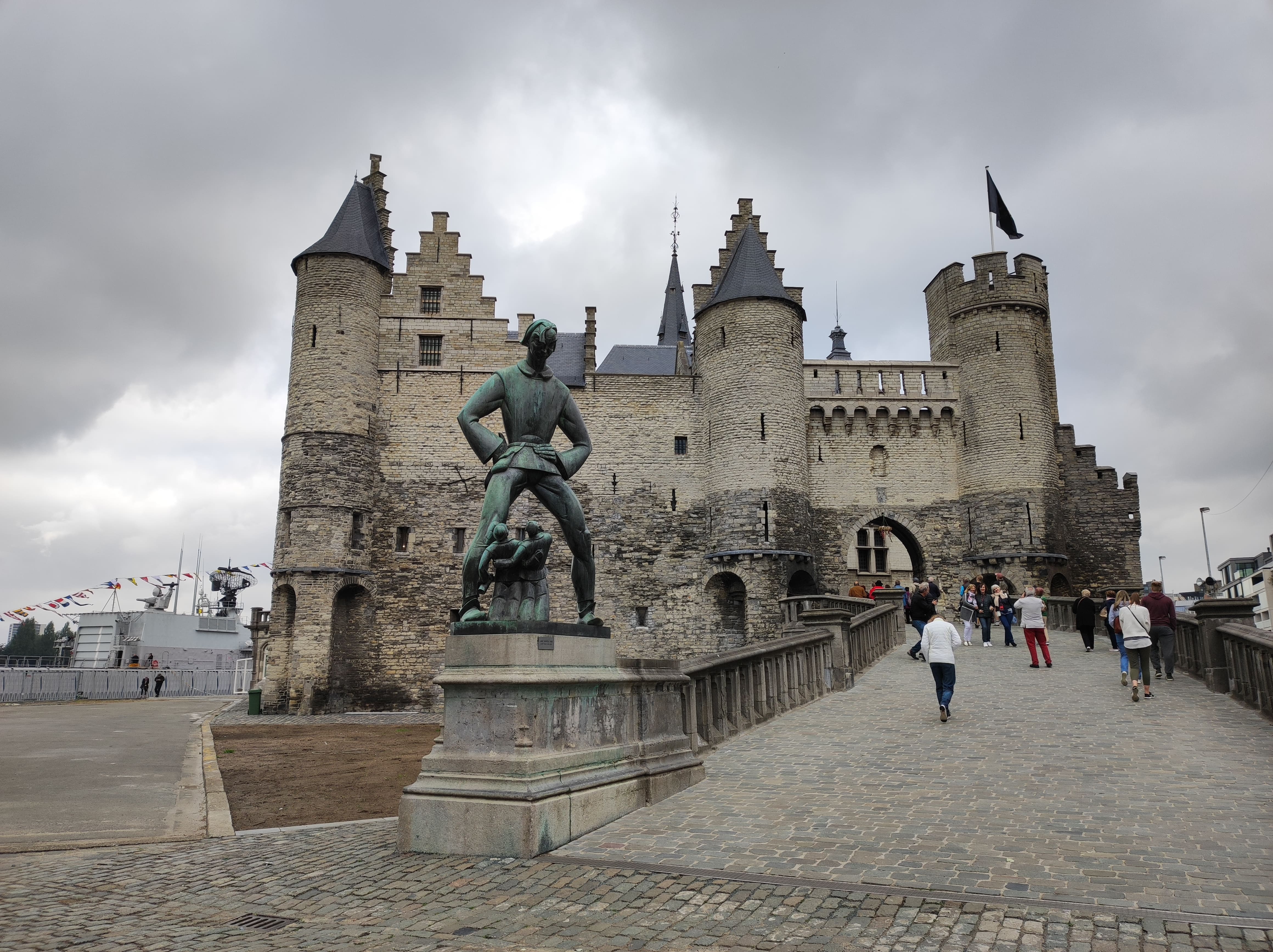 Castillo Steen en Amberes Bélgica