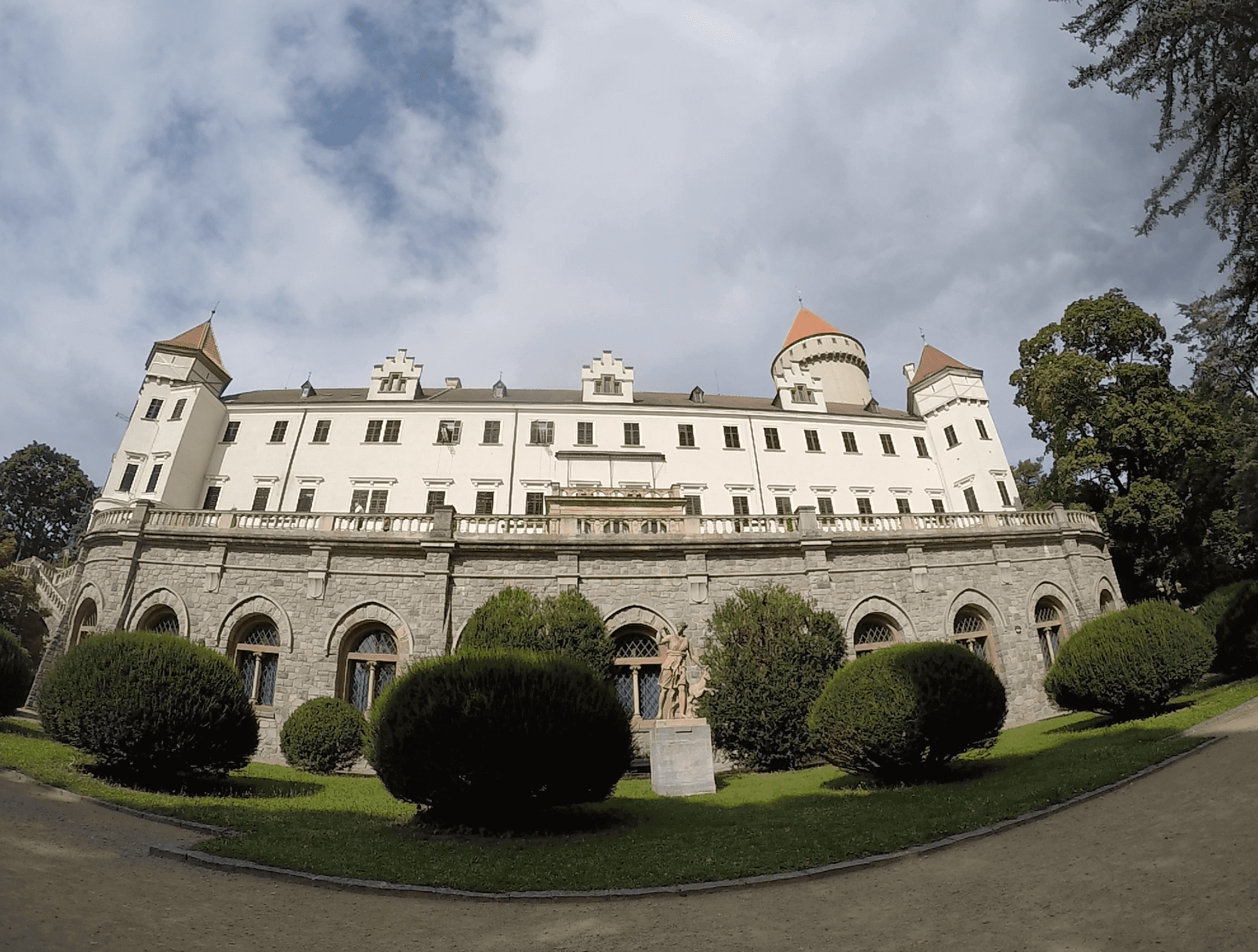 Castillo de Benesov cerca de Praga