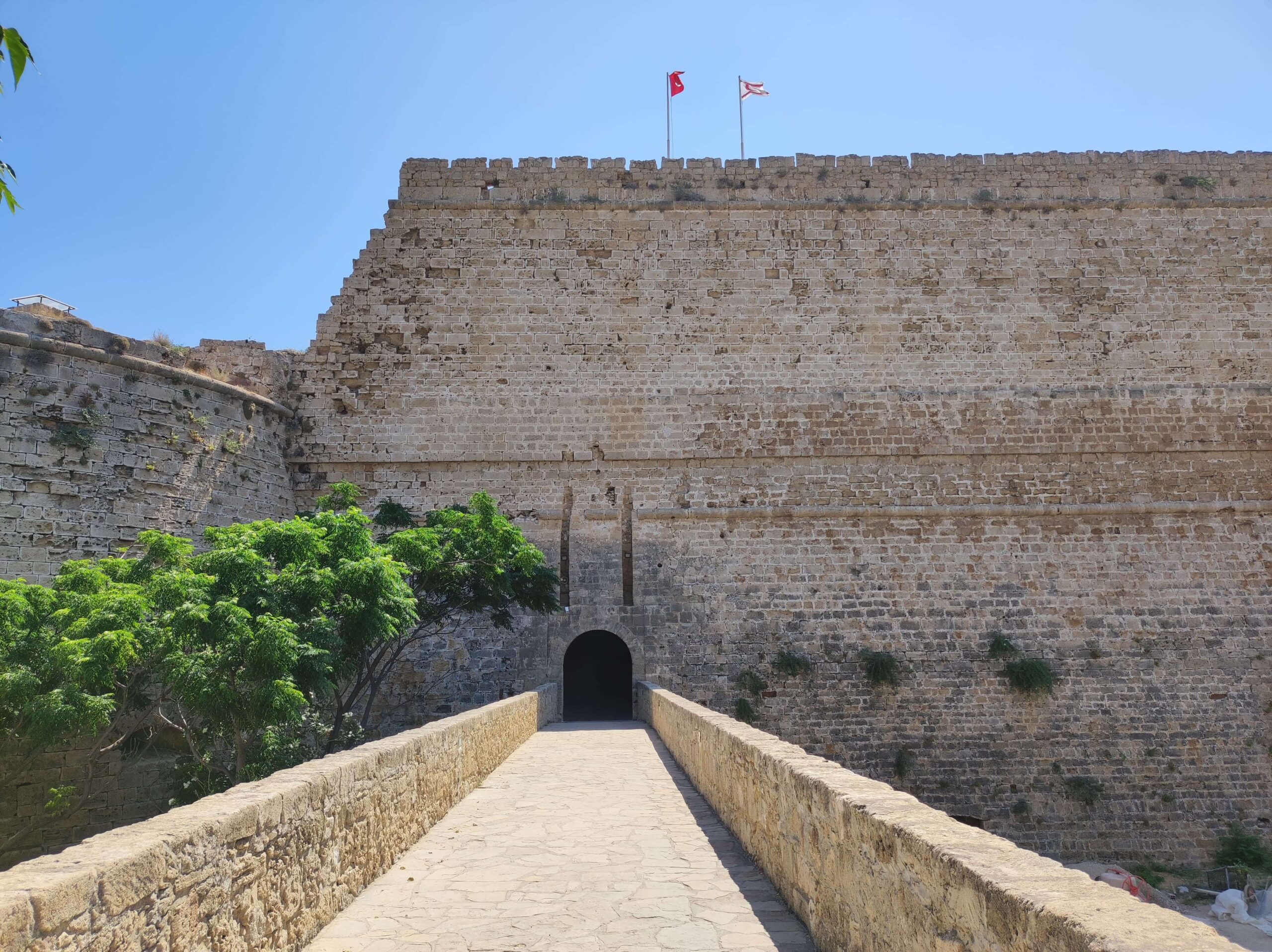 Castillo de Girne (Kyrenia) en el Norte de Chipre