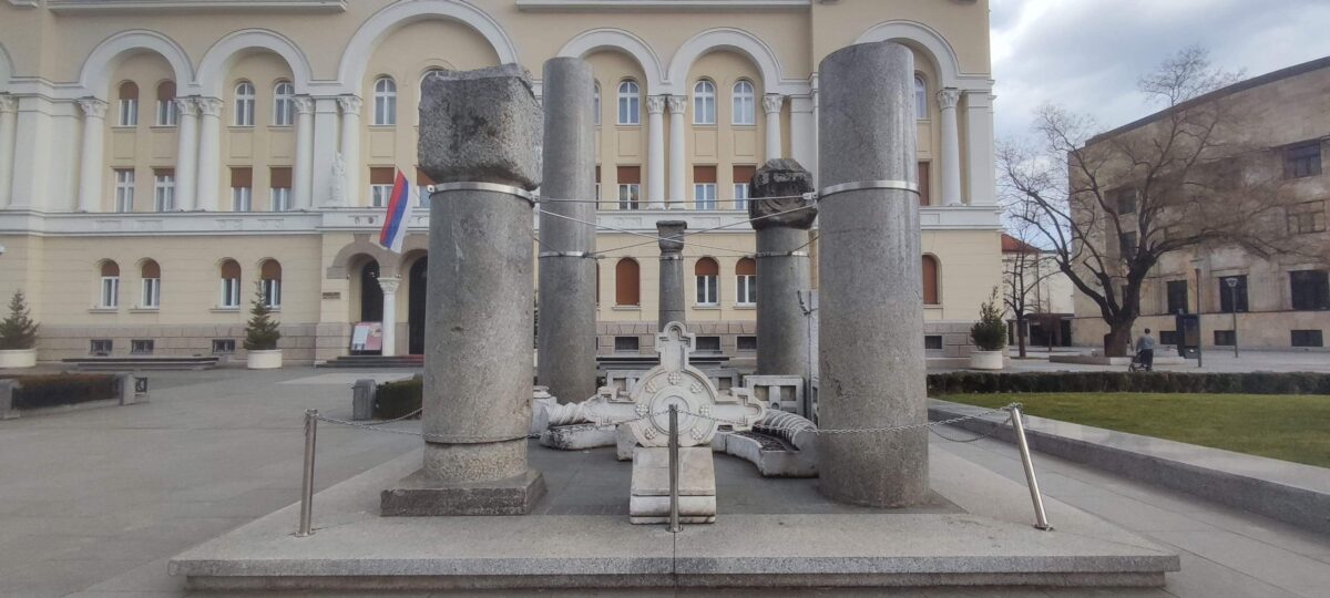 Visitando una ciudad de Bosnia y Herzegovina