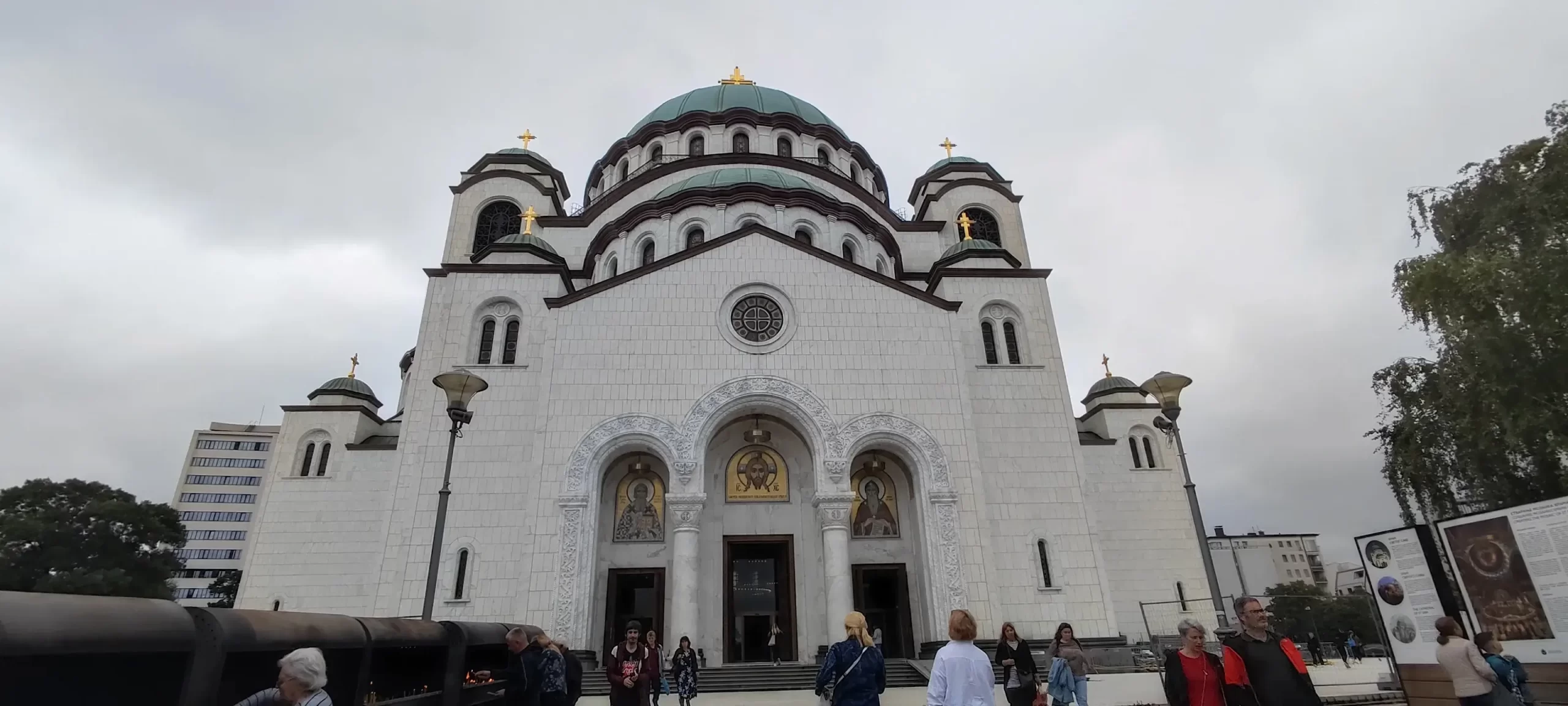 Visitar el Templo de San Sava en Belgrado