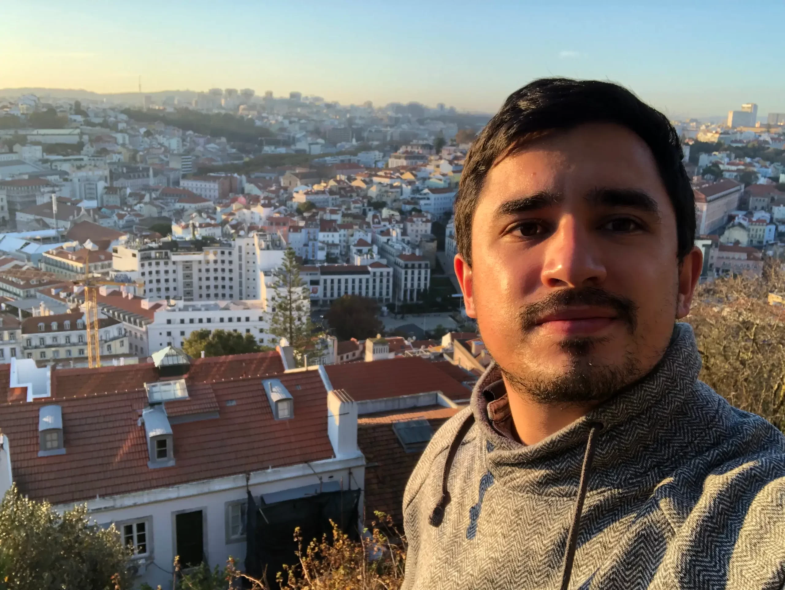 Vistal al Barrio de Alfama desde el Castillo San jorge