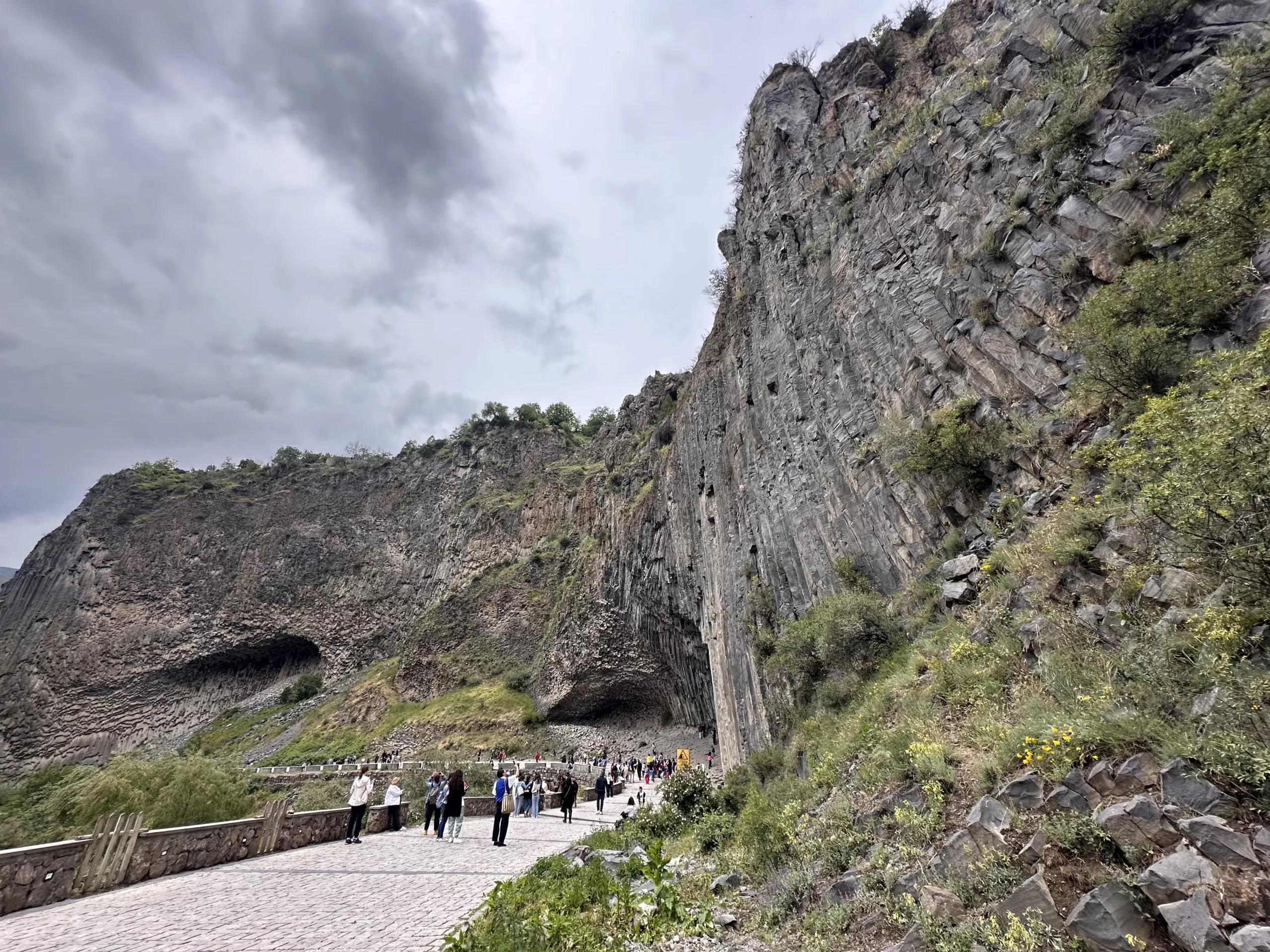 Sinfonia de las piedras un lugar geológico interesante en Armenia
