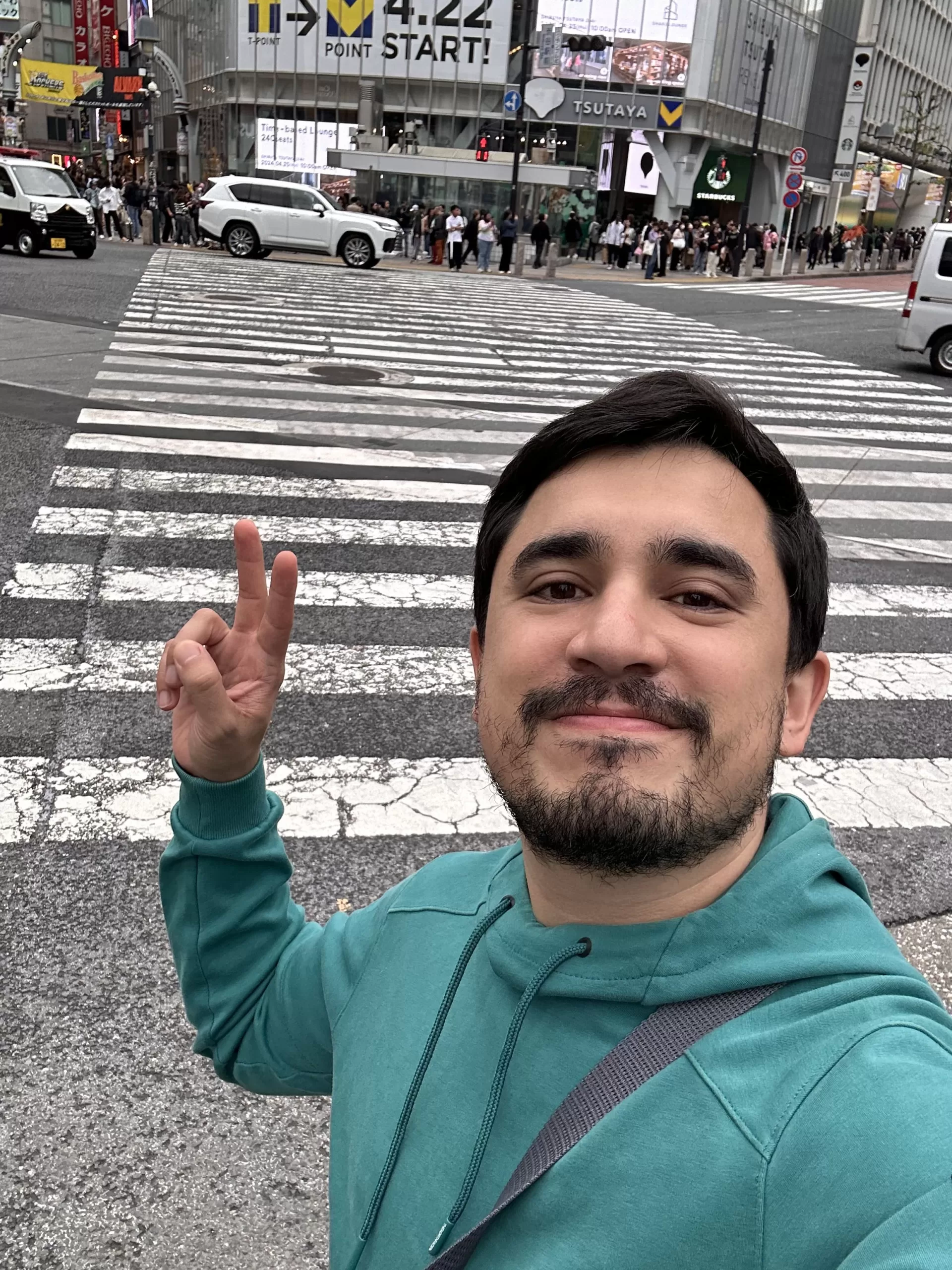 Cruzar el paso peatonal de Shibuya