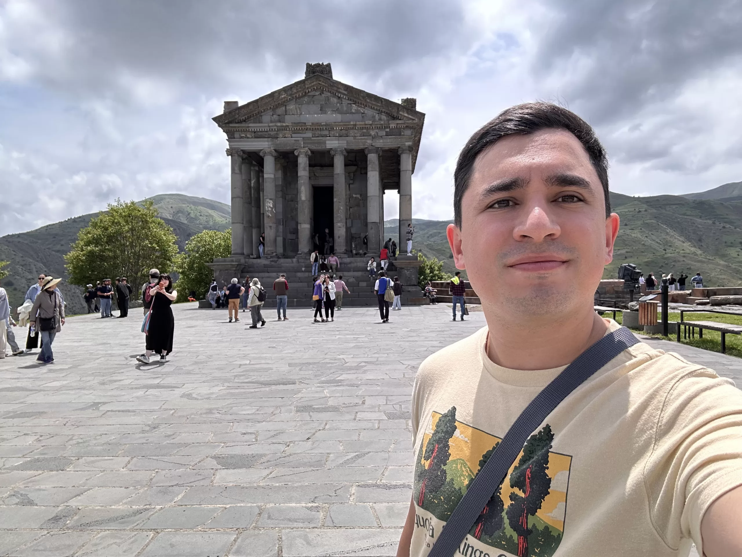 Visitar el templo de Garni en Armenia