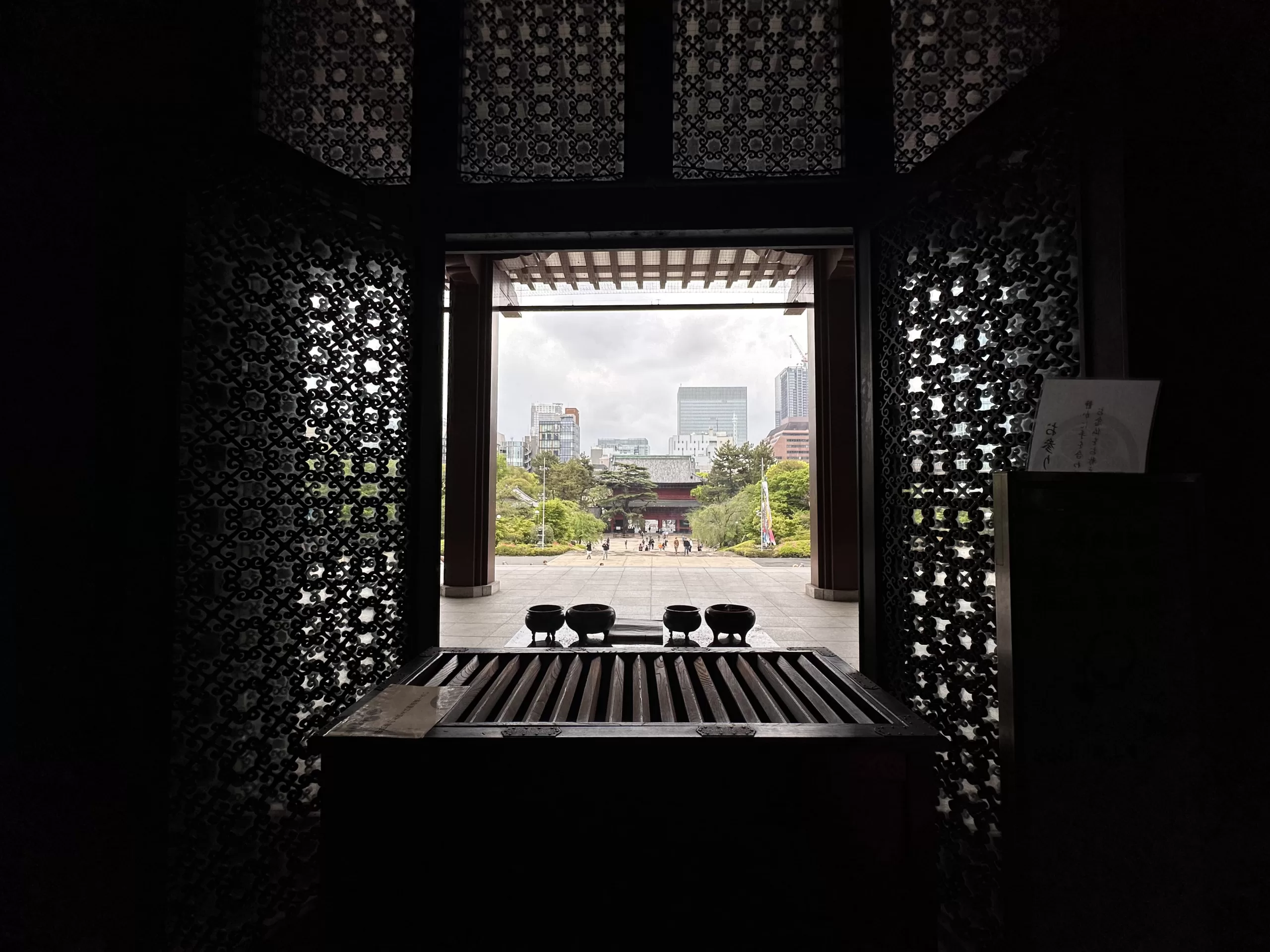 Interior del Templo Zojoji en Tokio