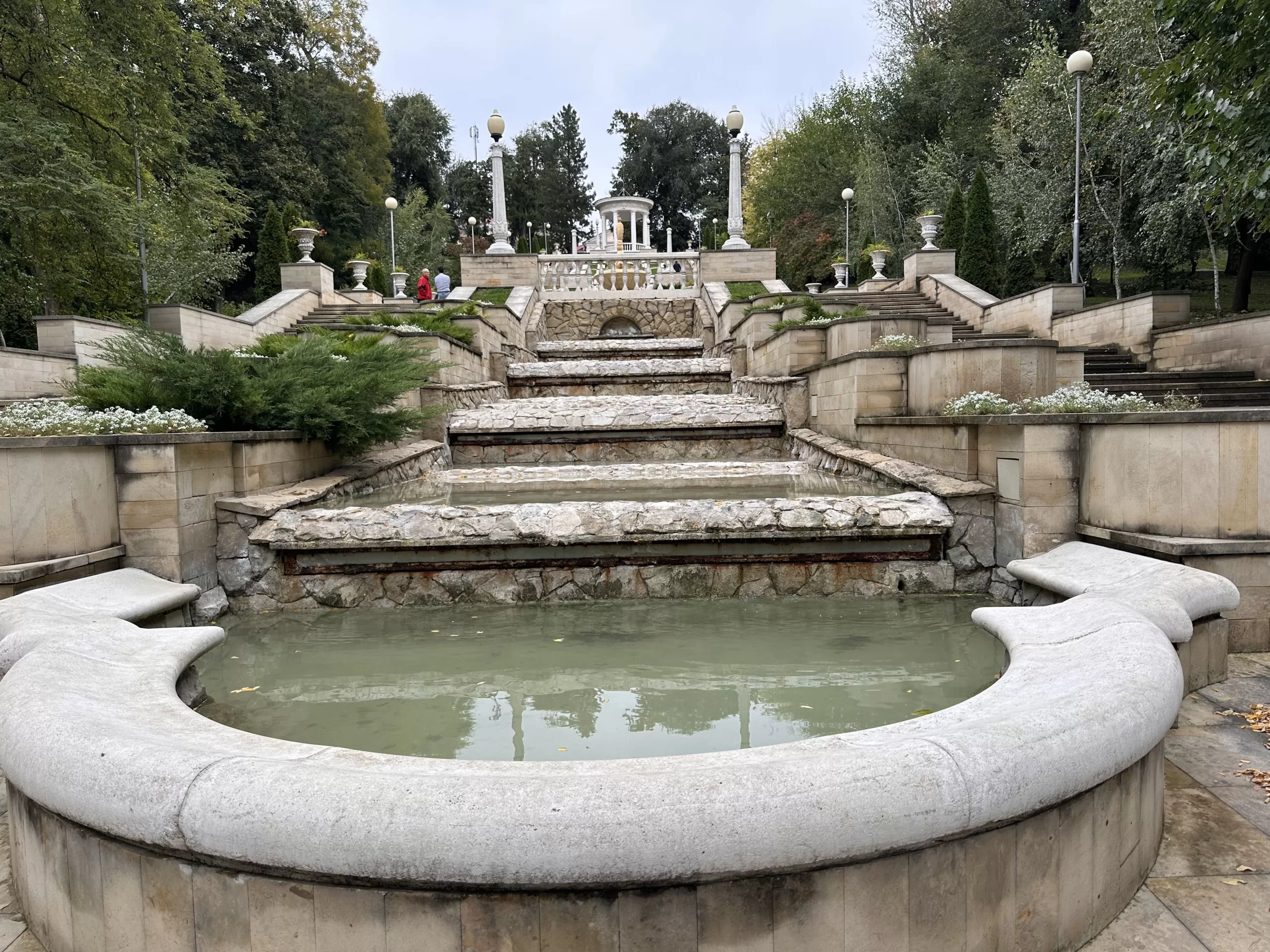 Visita al Cascade Stairs Chisinau