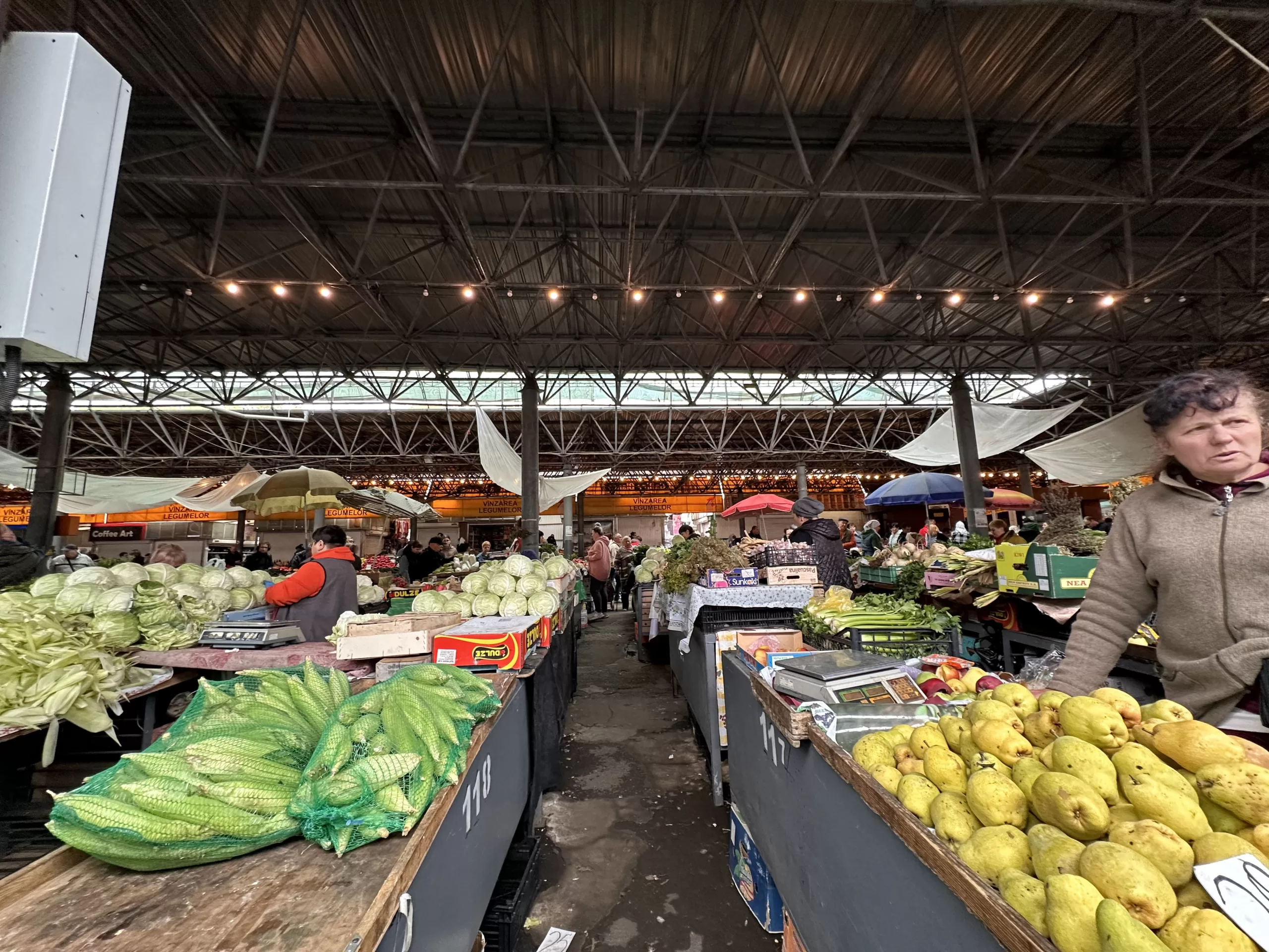 Mercado Central de Chisinau en Moldavia