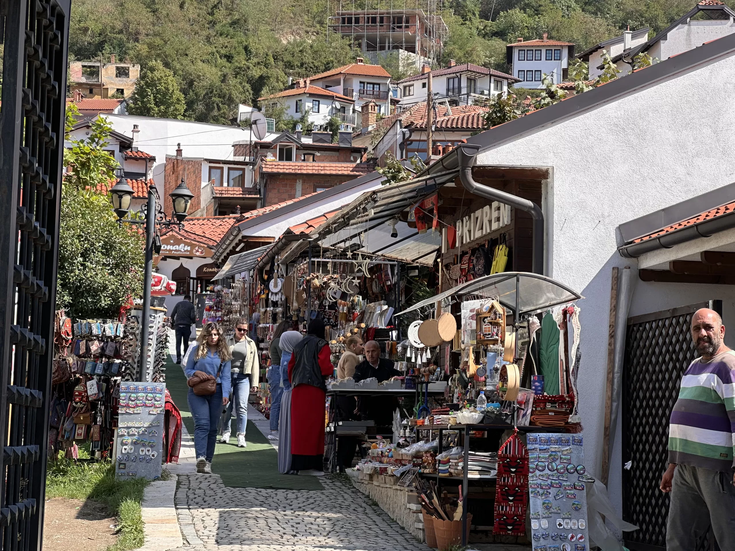 Caminar por el Bazar en Prizren