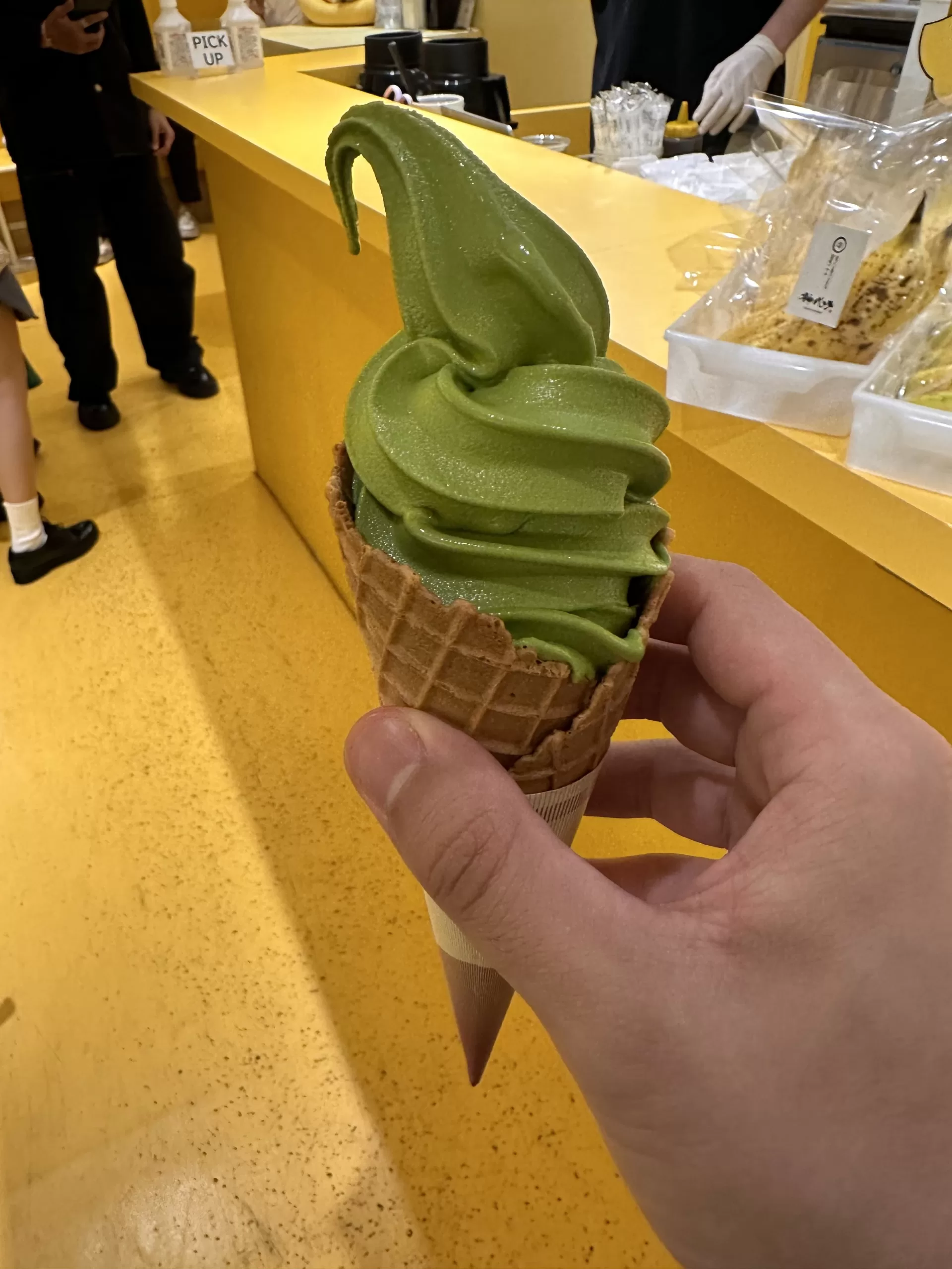 Probando el Helado de Matcha en Shibuya, Tokio