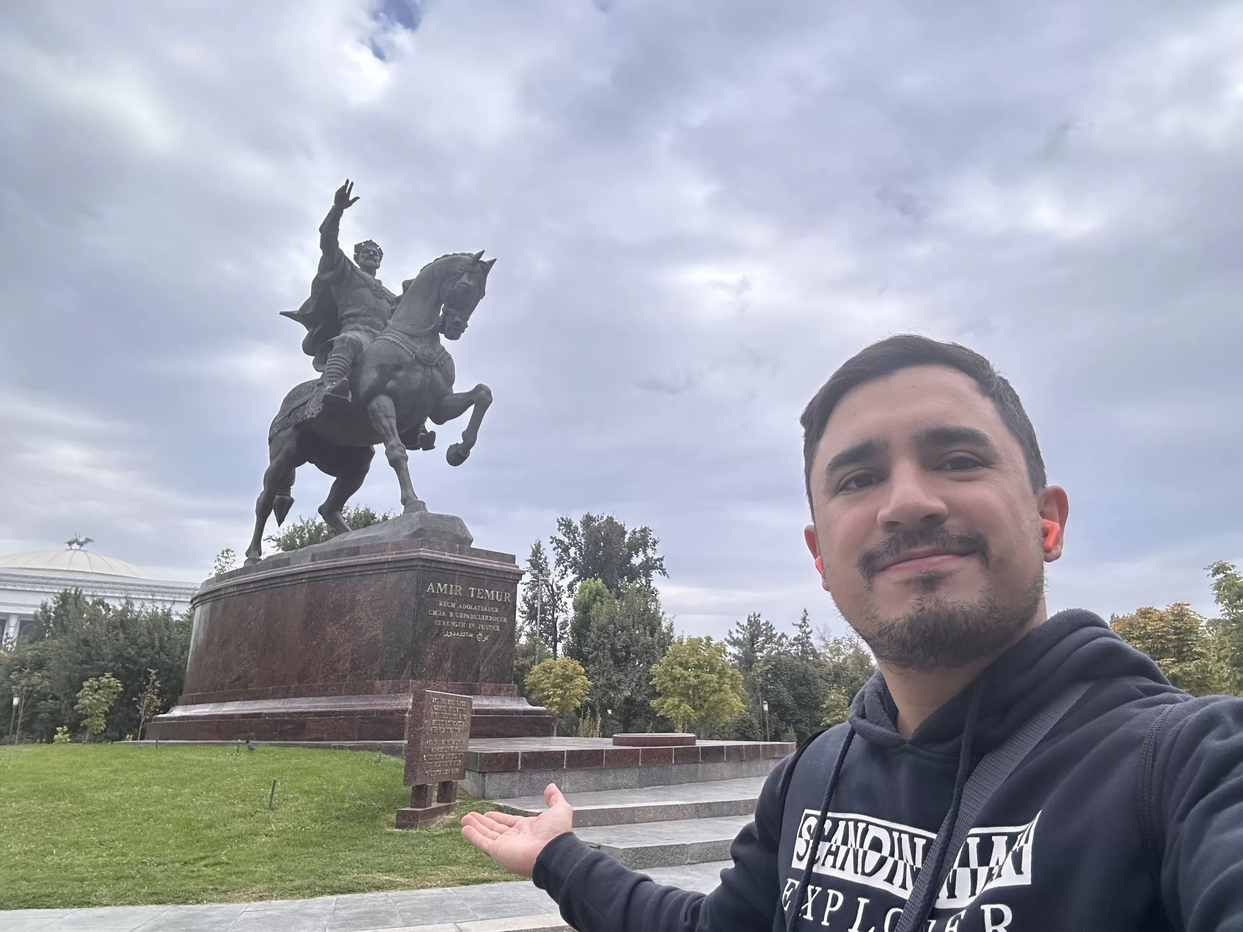 Plaza Amir Temur en Taskent