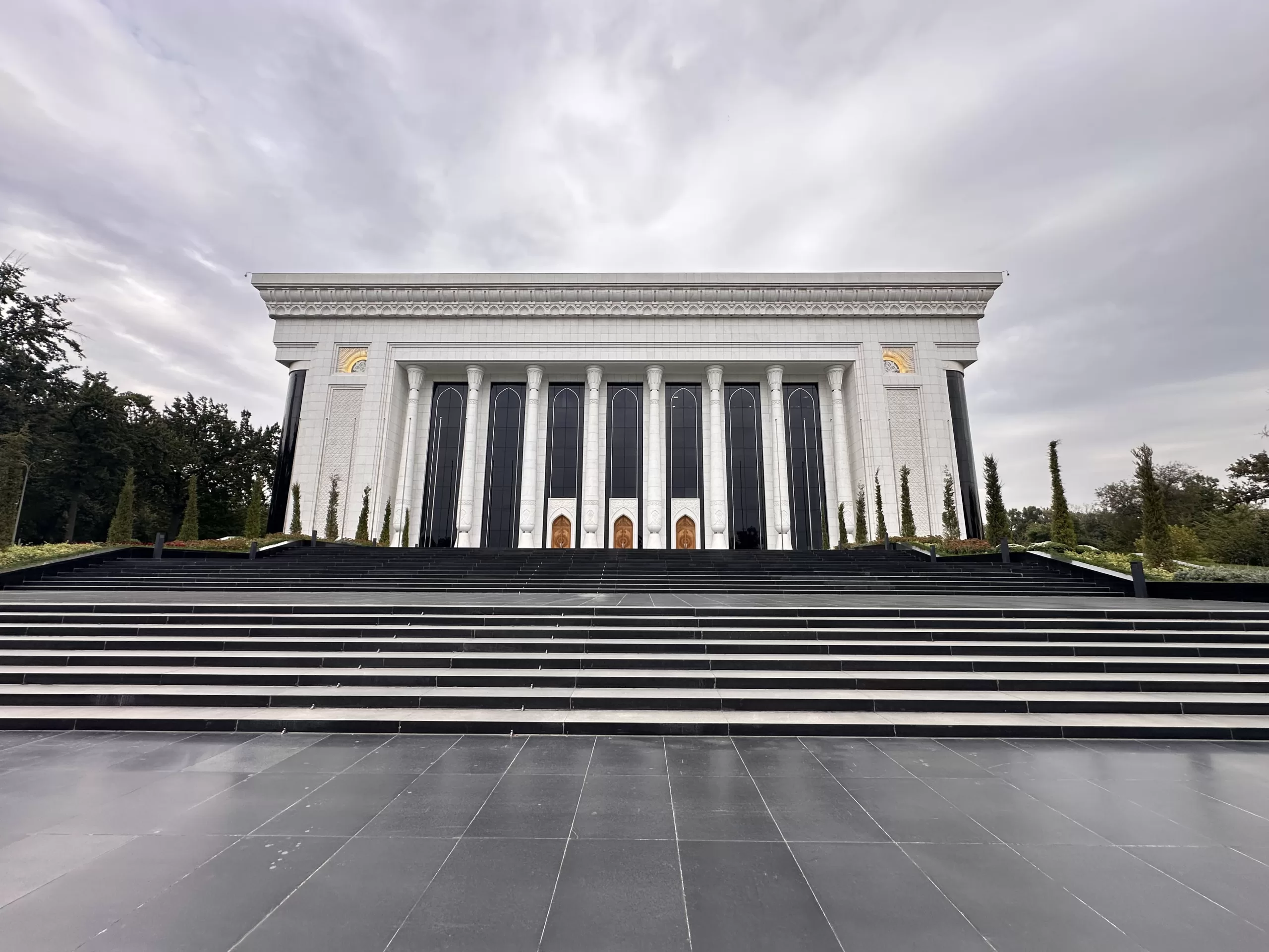 Biblioteca Nacional de Uzbekistán