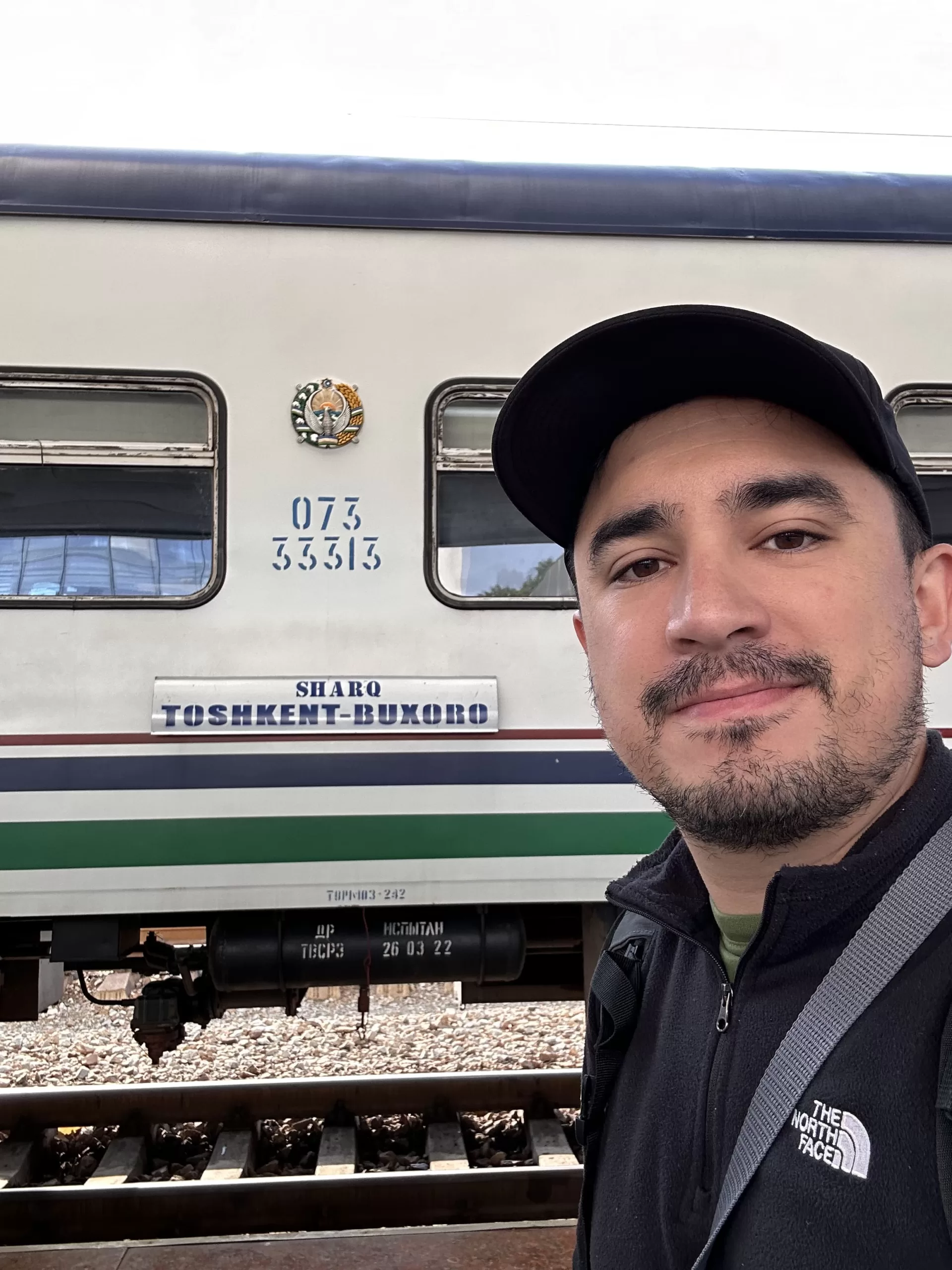 Trenes entre Taskent and Bujará