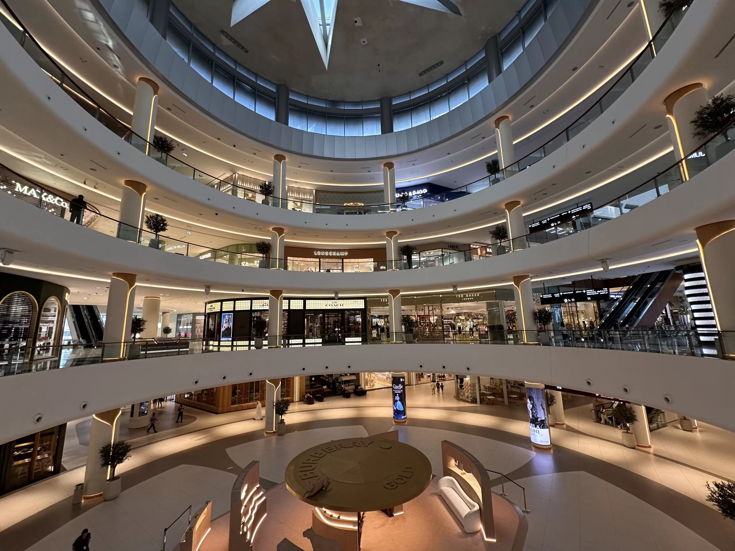 Piérdete en las tiendas del Dubai Mall