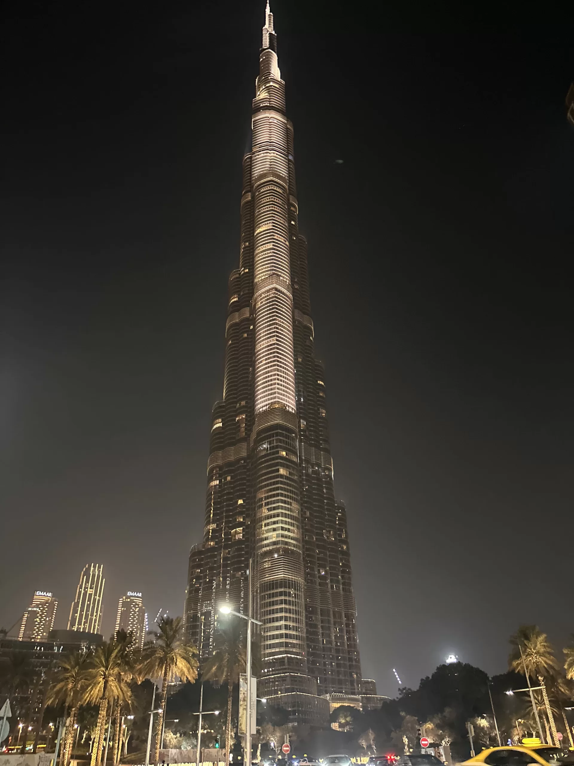 Visitar el Burj Khalifa en la noche