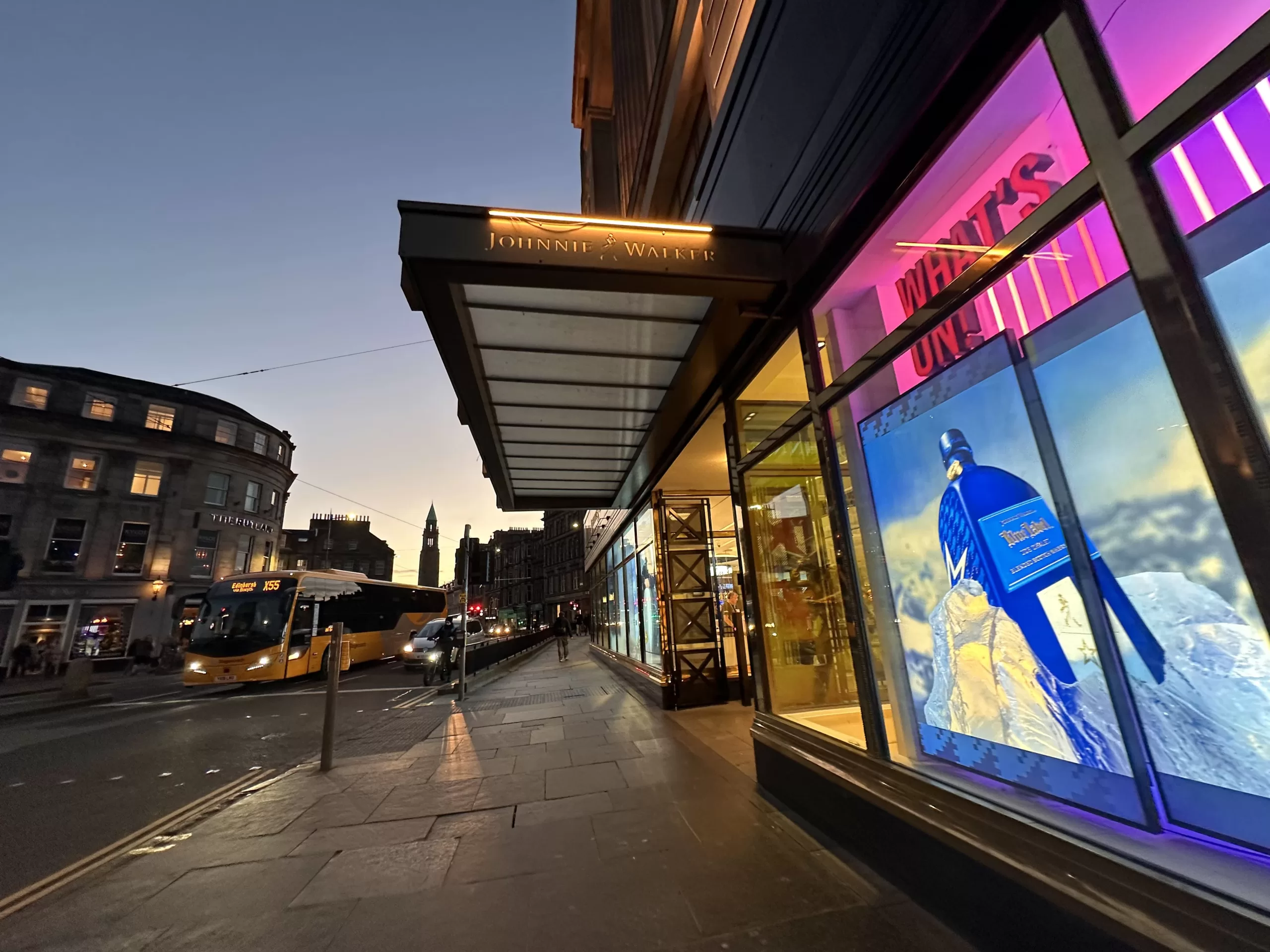 Visitar la Johnnie Walker Experience en Princess Street