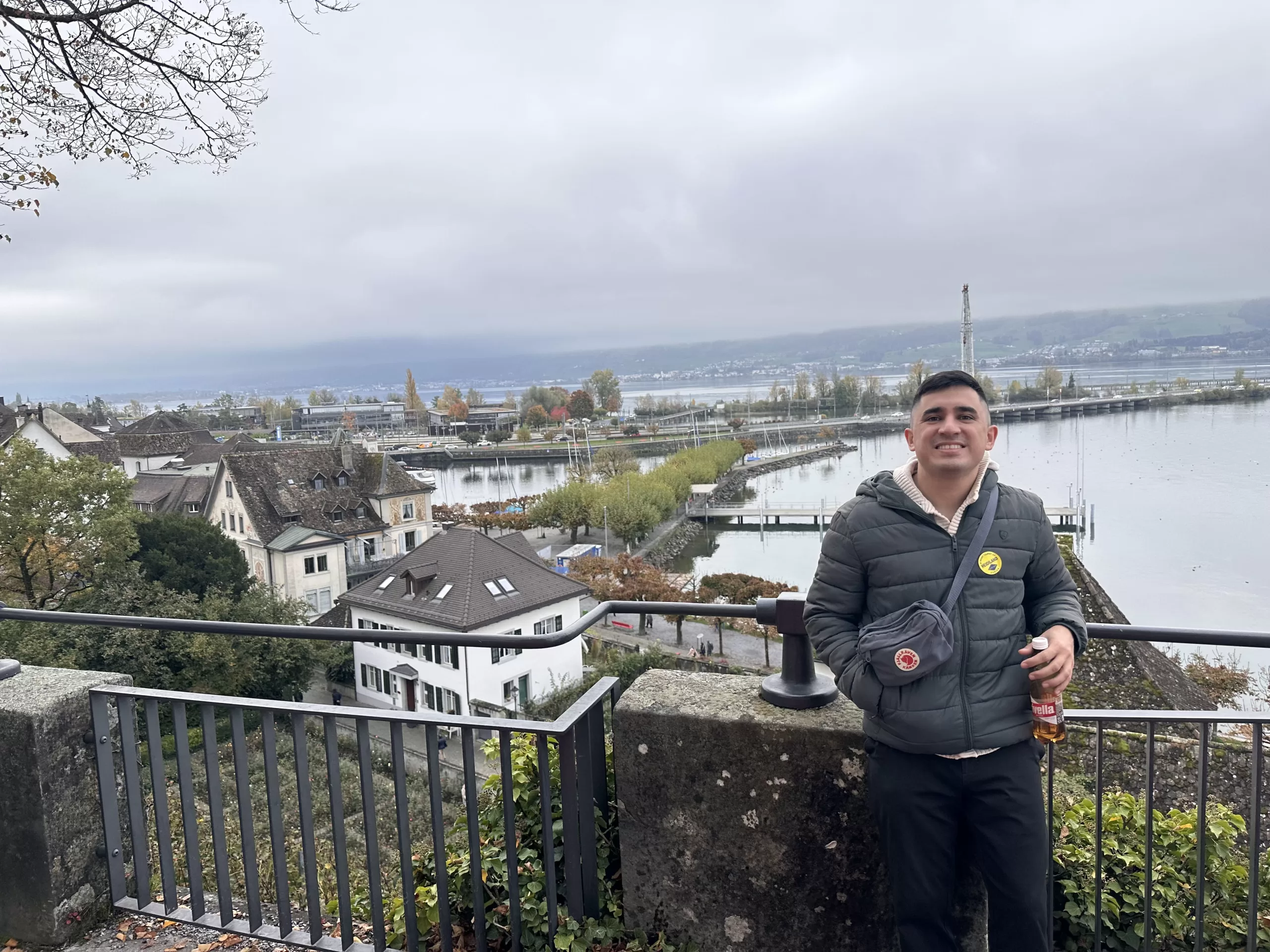 Qué ver en Rapperswil-Jona: Descubre la Ciudad de las Rosas en Suiza