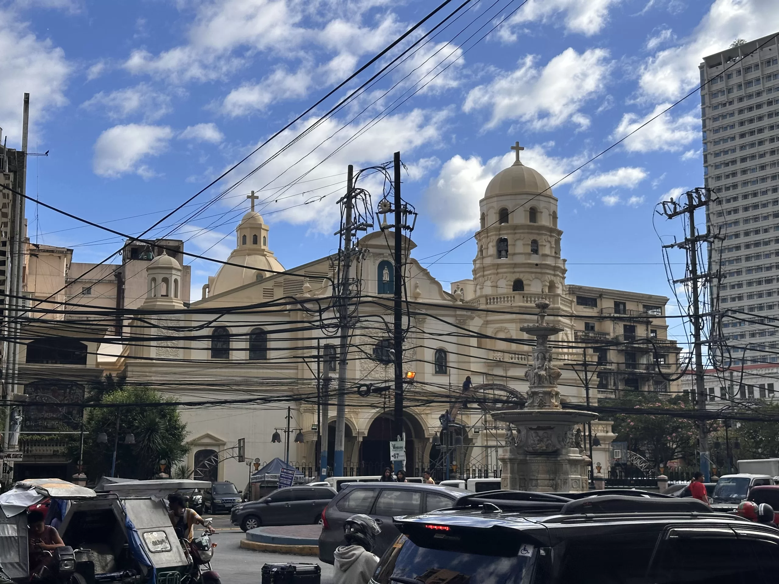 Iglesia de la Santa Cruz de Manila