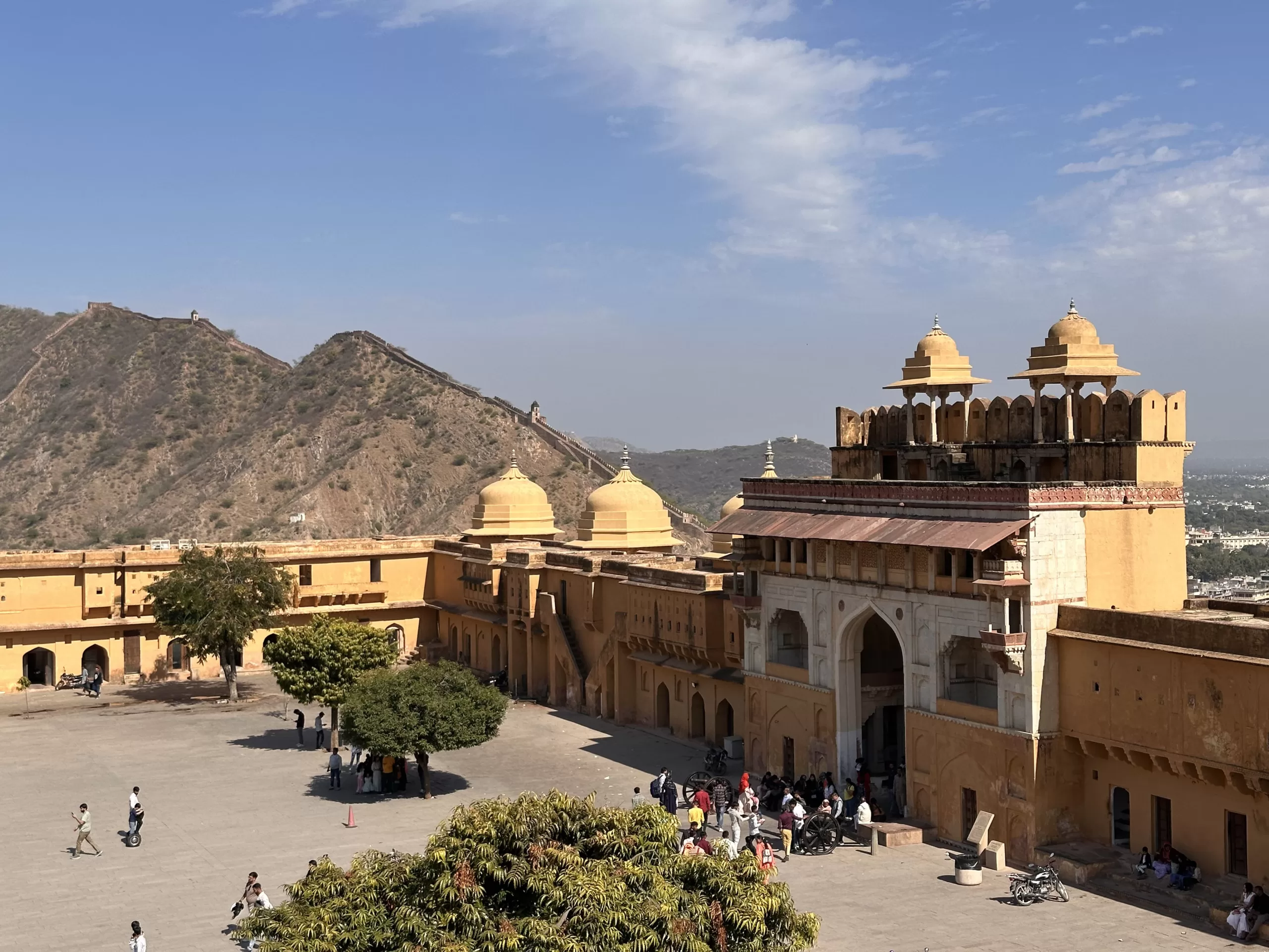 El Fuerte Nahargarh: Vistas Panorámicas y Aventura