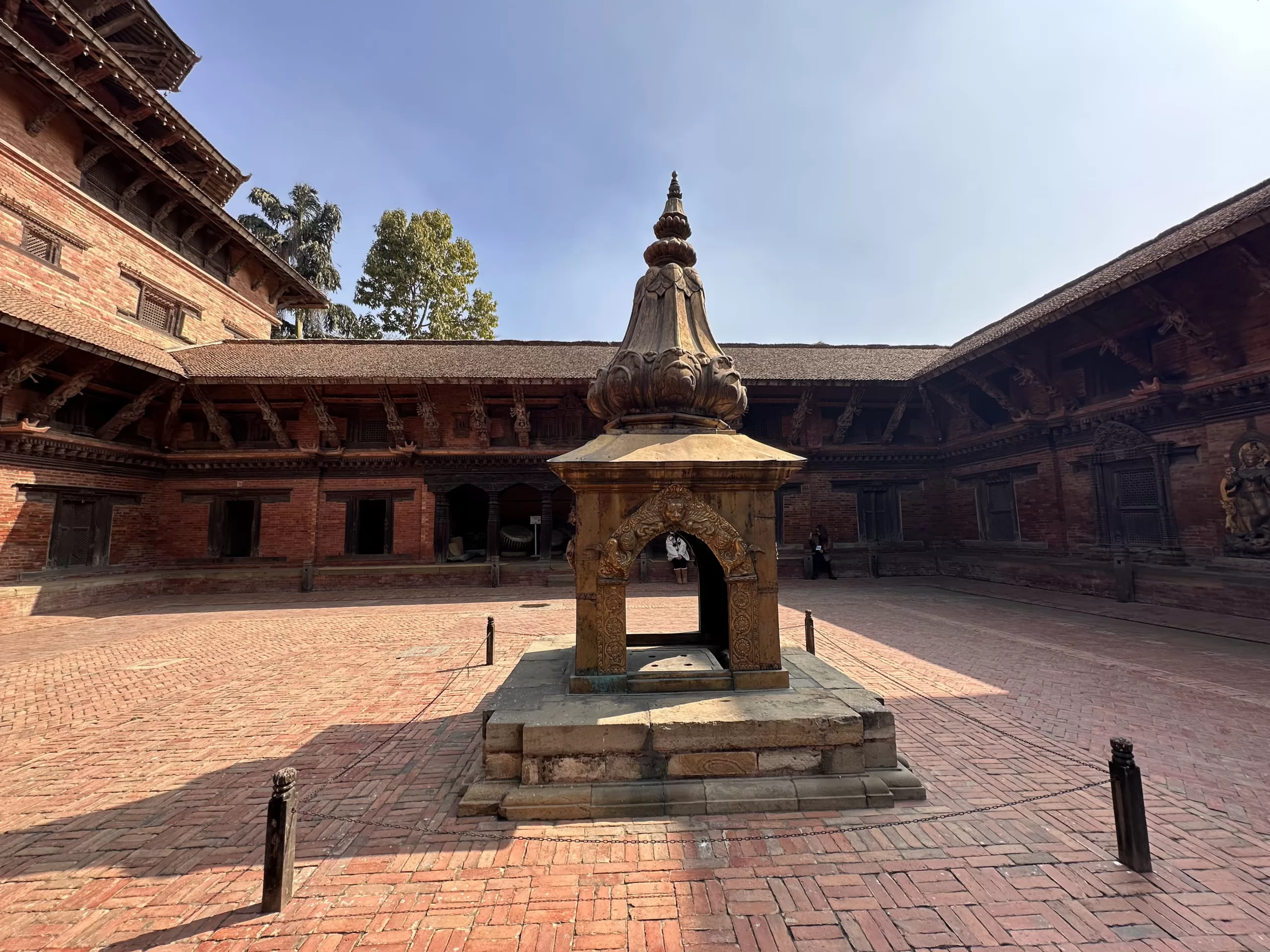 Templo de Hiranya Varna Mahavihar (Templo Dorado)