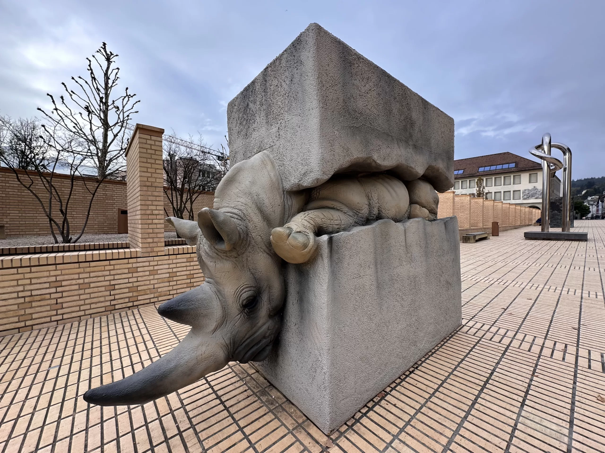 Estatua de un rinoceronte