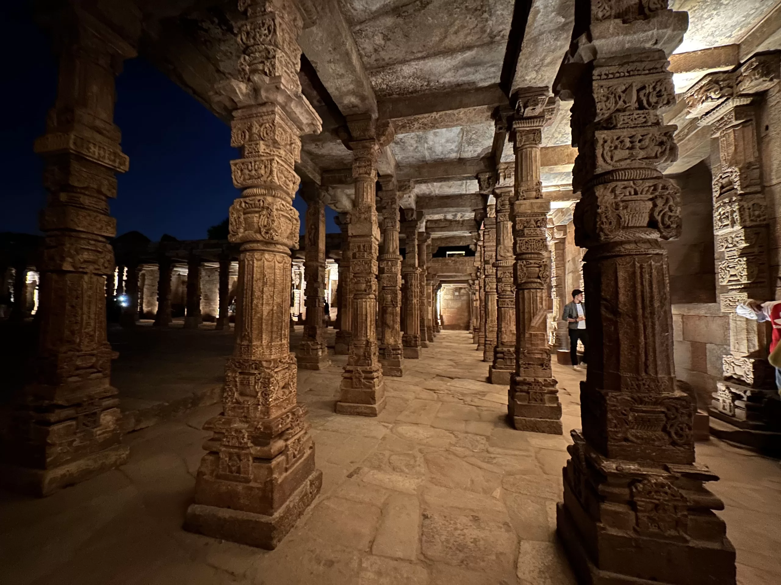 Qutub Minar: El minarete de ladrillo más alto del mundo