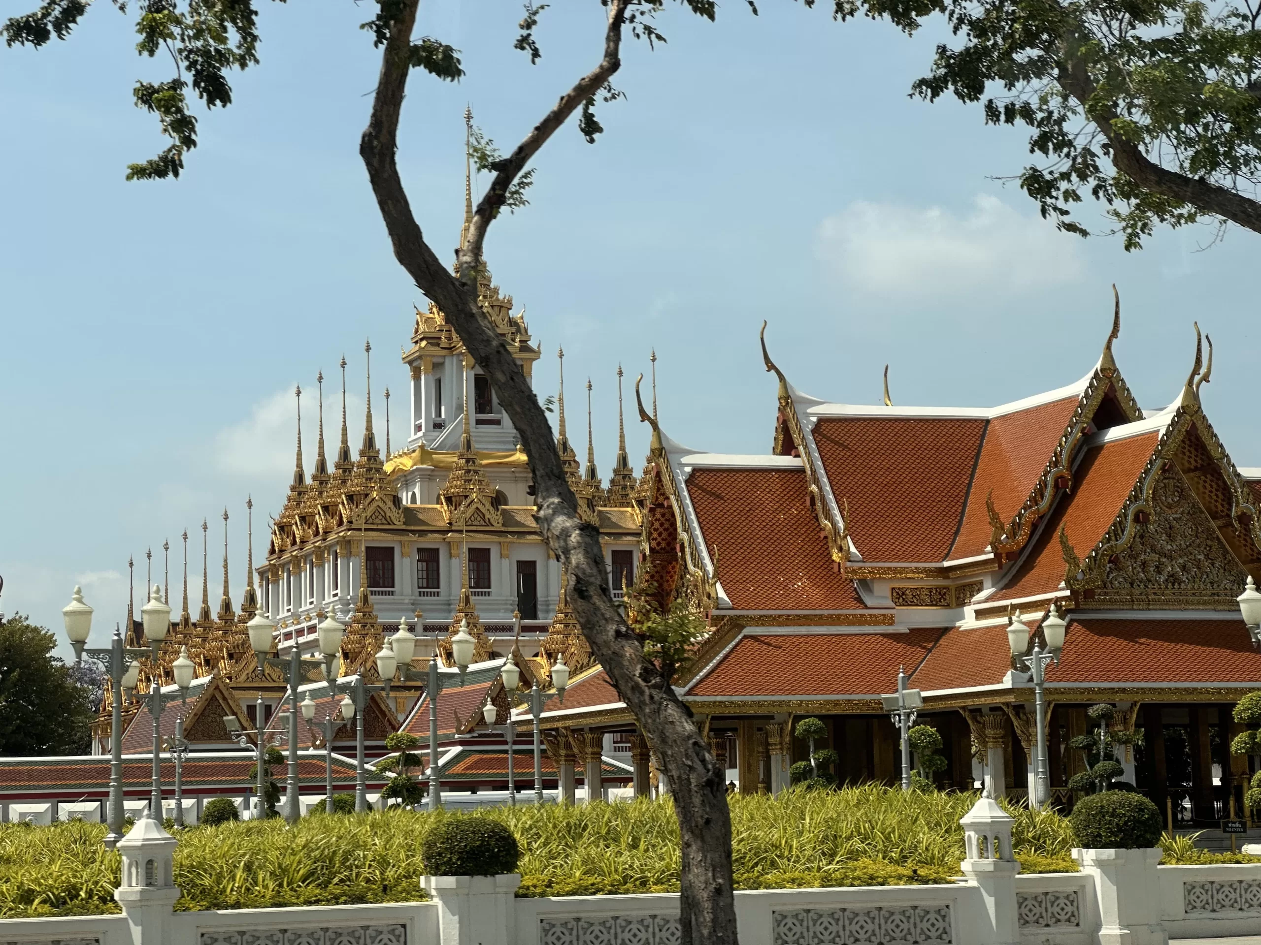 Vistas de afuera de Wat el Templo del Buda Reclinado