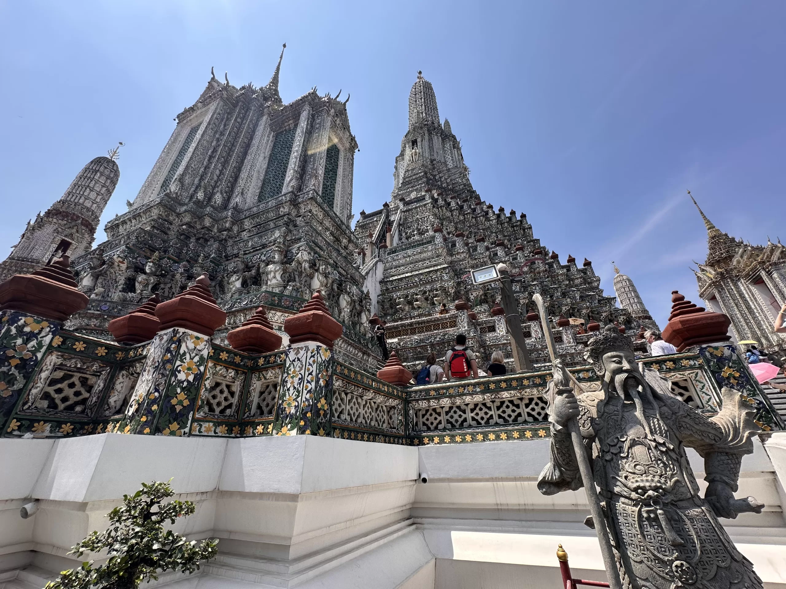 ¿Dónde está ubicado el templo Wat Arun?
