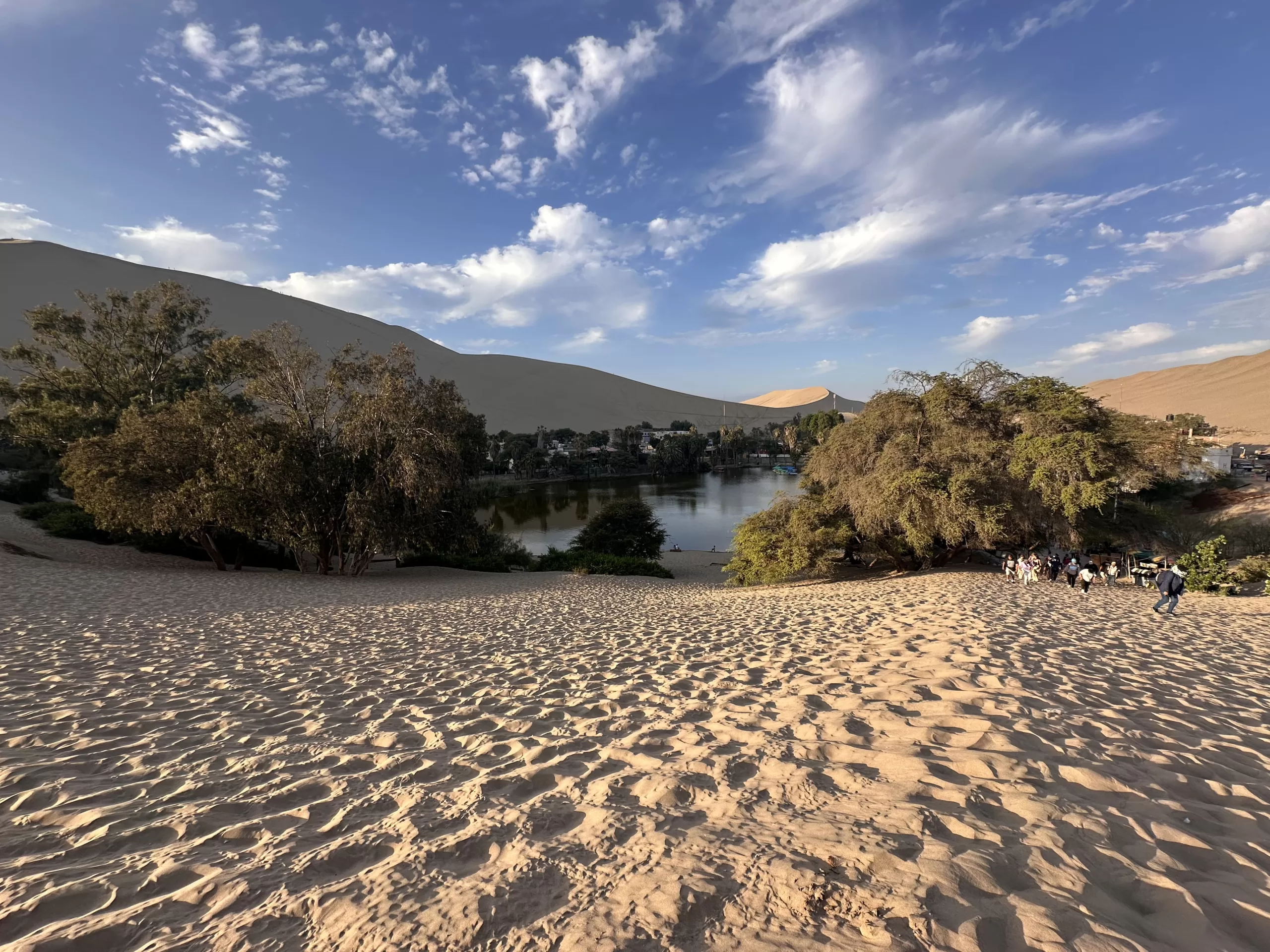 Oasis de Huacachina en Perú